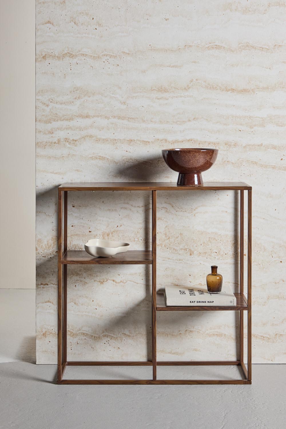 Staal Regal in Walnuss präsentiert im Onlineshop von KAQTU Design AG. Standregal ist von Venture Home