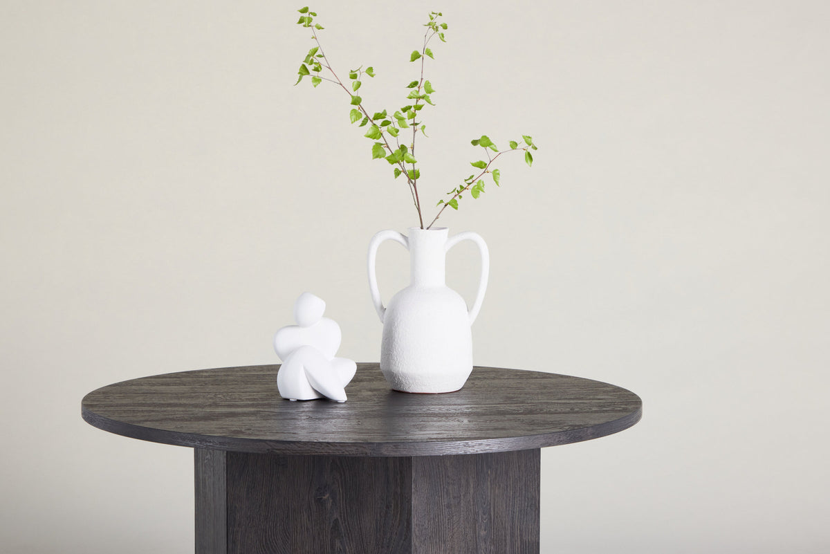 Tekla Sofatisch in Schwarz präsentiert im Onlineshop von KAQTU Design AG. Beistelltisch ist von Venture Home