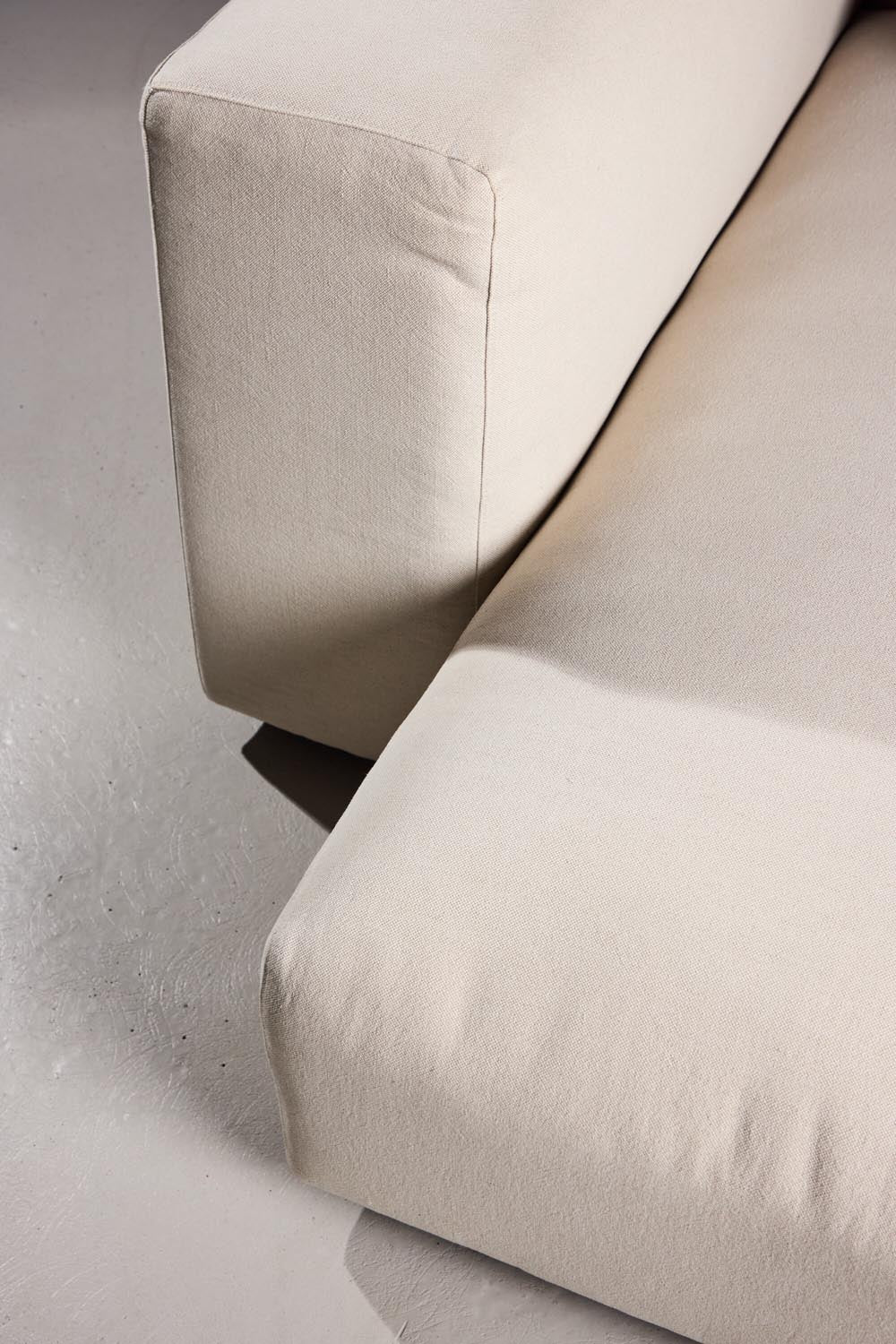 Mavi Sofamodule in Beige präsentiert im Onlineshop von KAQTU Design AG. Lounge Sofa ist von Vind