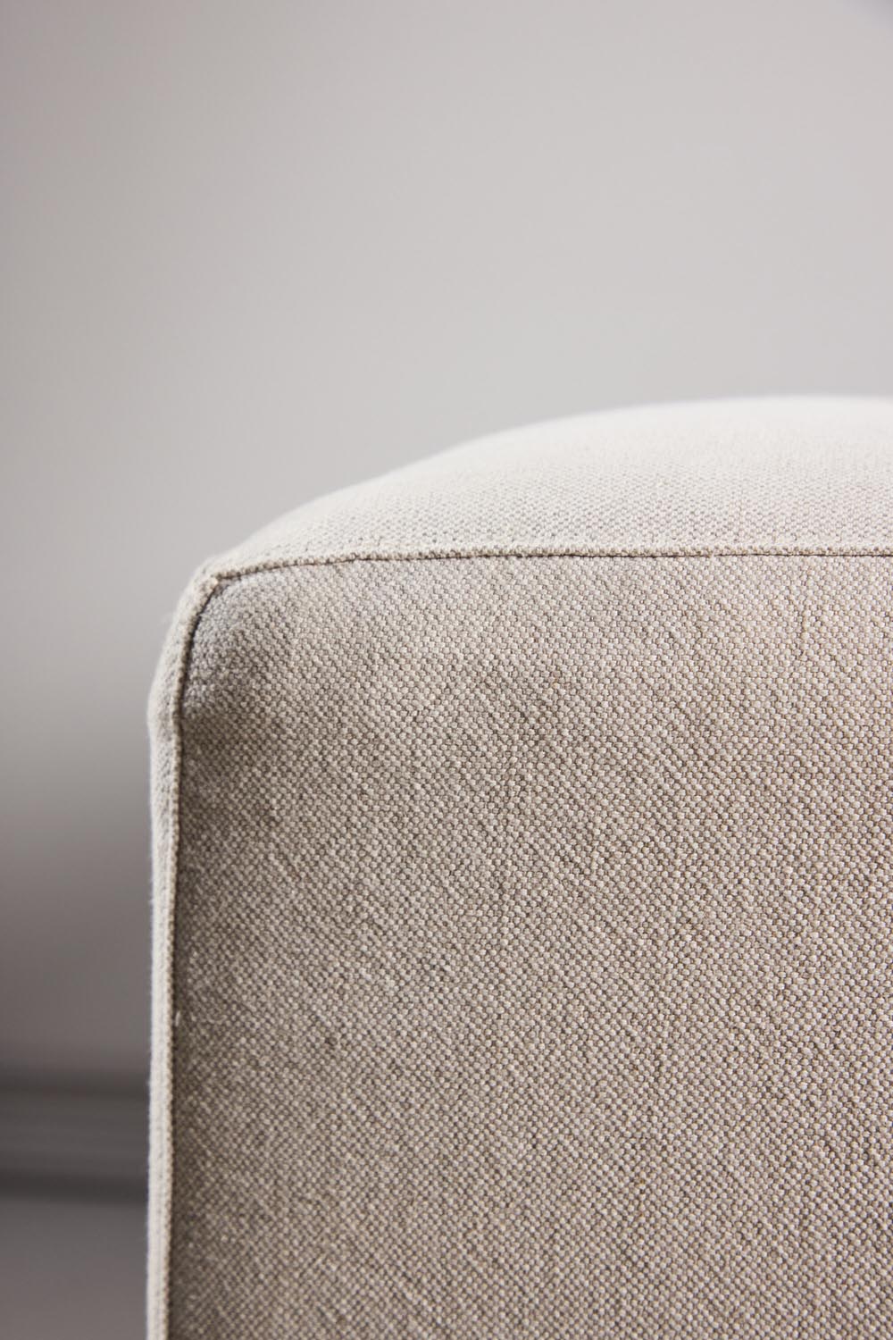 Mavi Sofamodule in Beige präsentiert im Onlineshop von KAQTU Design AG. Lounge Sofa ist von Vind
