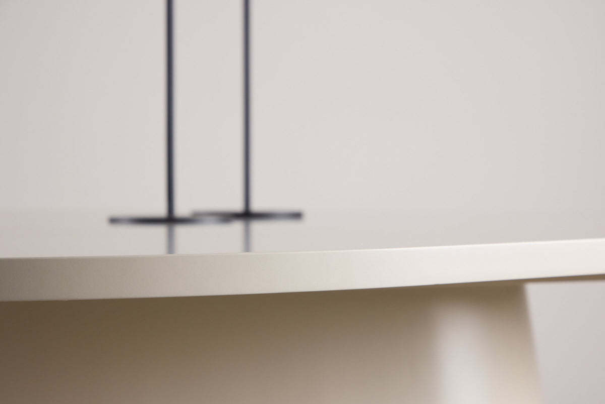 Diamond Oval Esstisch in Beige präsentiert im Onlineshop von KAQTU Design AG. Esstisch ist von Vind