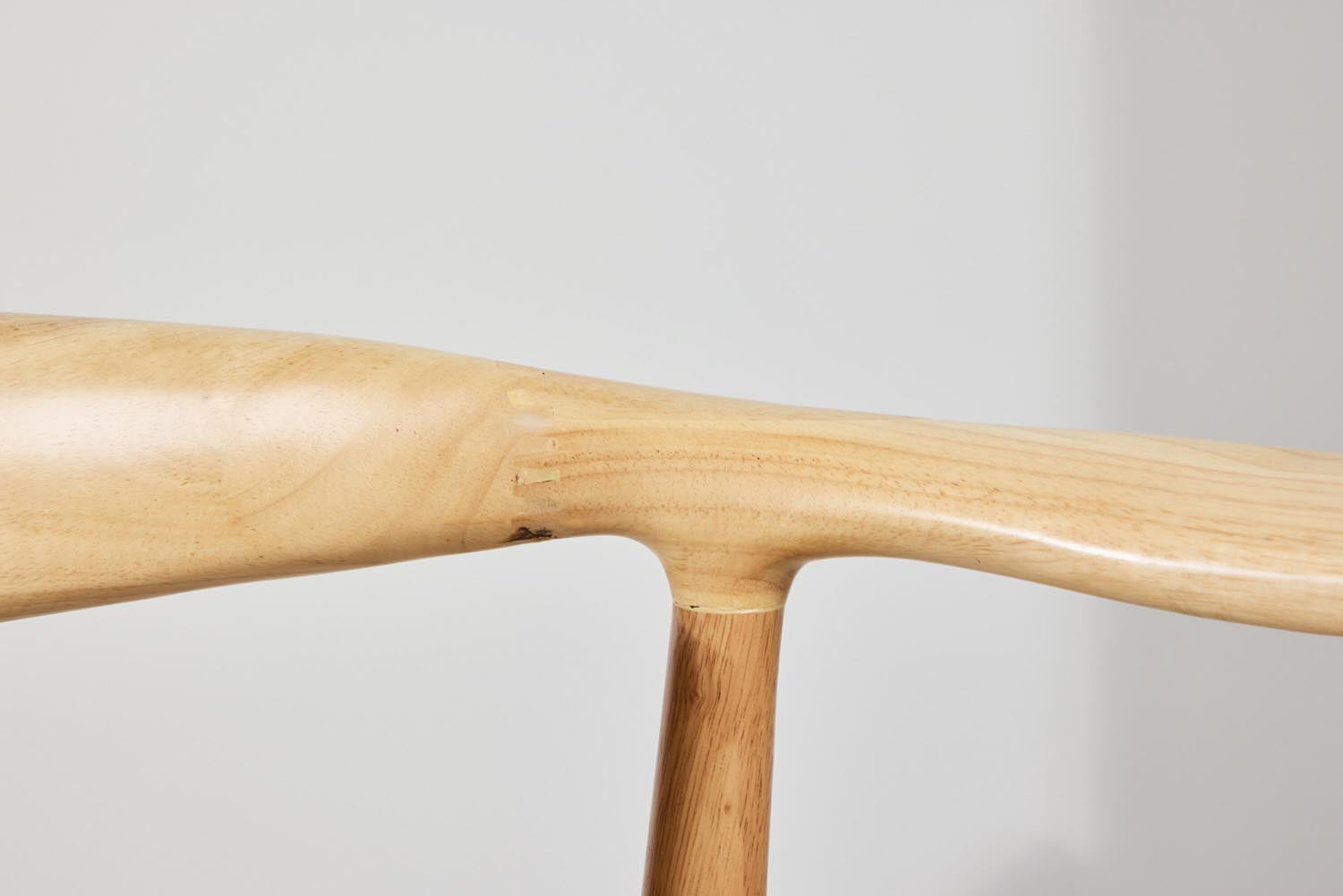 Lovön Esszimmerstuhl in Weisswäsche präsentiert im Onlineshop von KAQTU Design AG. Stuhl ist von Vind