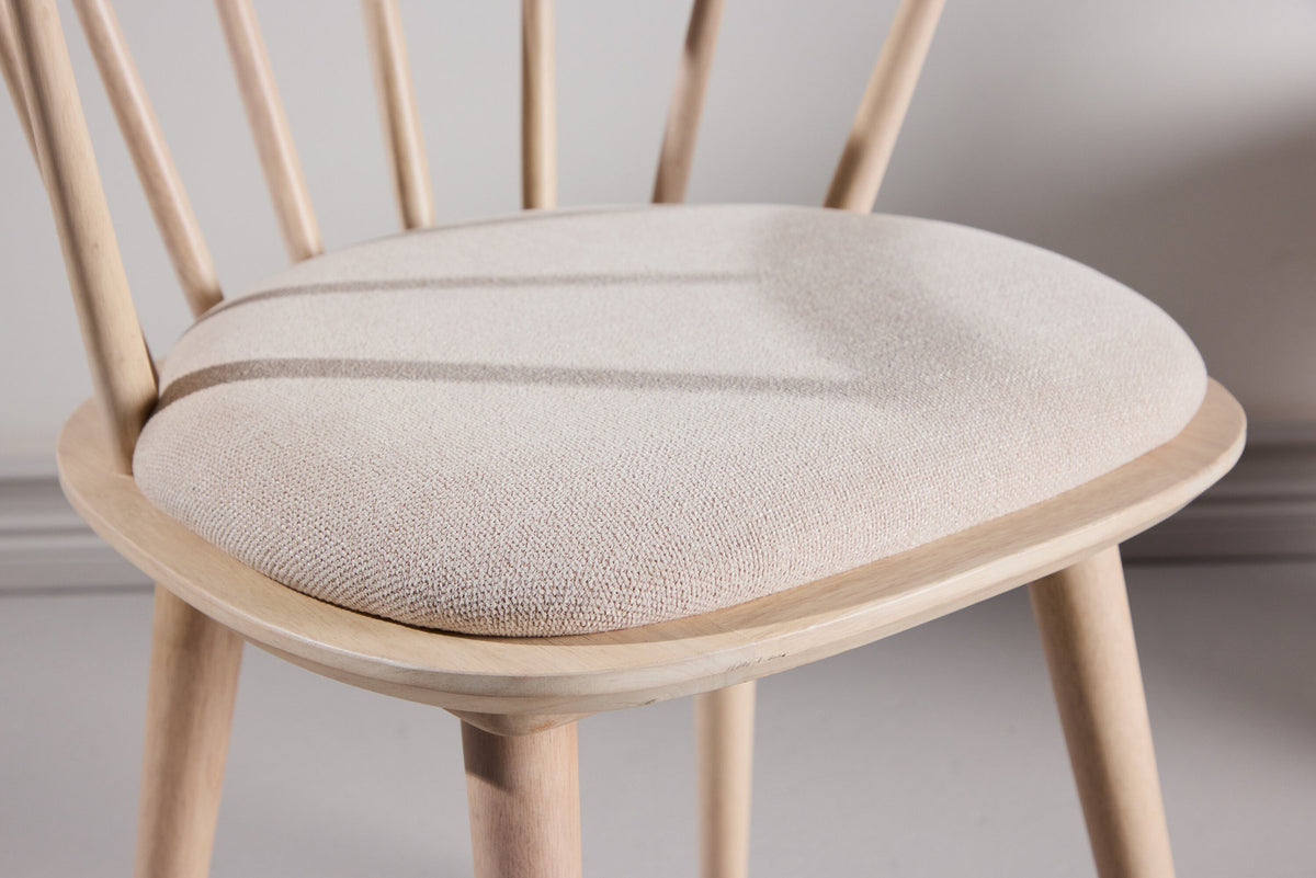 Bobby Esszimmerstuhl in Tünche präsentiert im Onlineshop von KAQTU Design AG. Stuhl ist von Venture Home