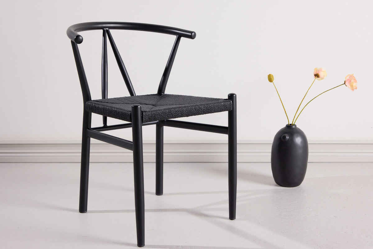 Alfons Esszimmerstuhl in Schwarz präsentiert im Onlineshop von KAQTU Design AG. Stuhl ist von Venture Home