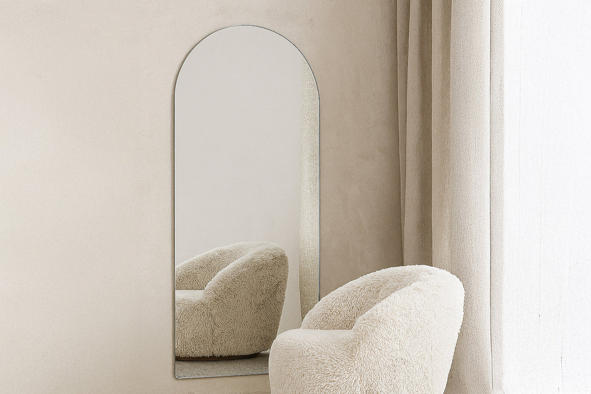 Sarasota Großer Spiegel in Klar präsentiert im Onlineshop von KAQTU Design AG. Spiegel ist von Venture Home