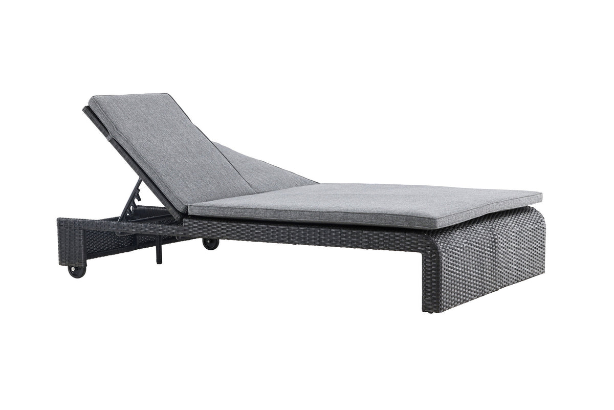 Sonnenliege London von Venture Home in Schwarz mit grauem Kissen und Korbgeflecht