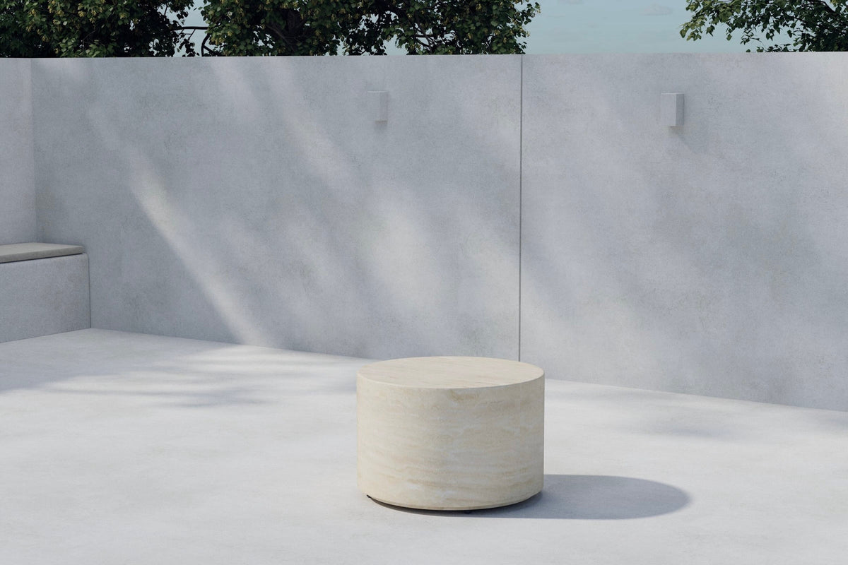Lissabon Beistelltisch in Beige präsentiert im Onlineshop von KAQTU Design AG. Couchtisch ist von Venture Home