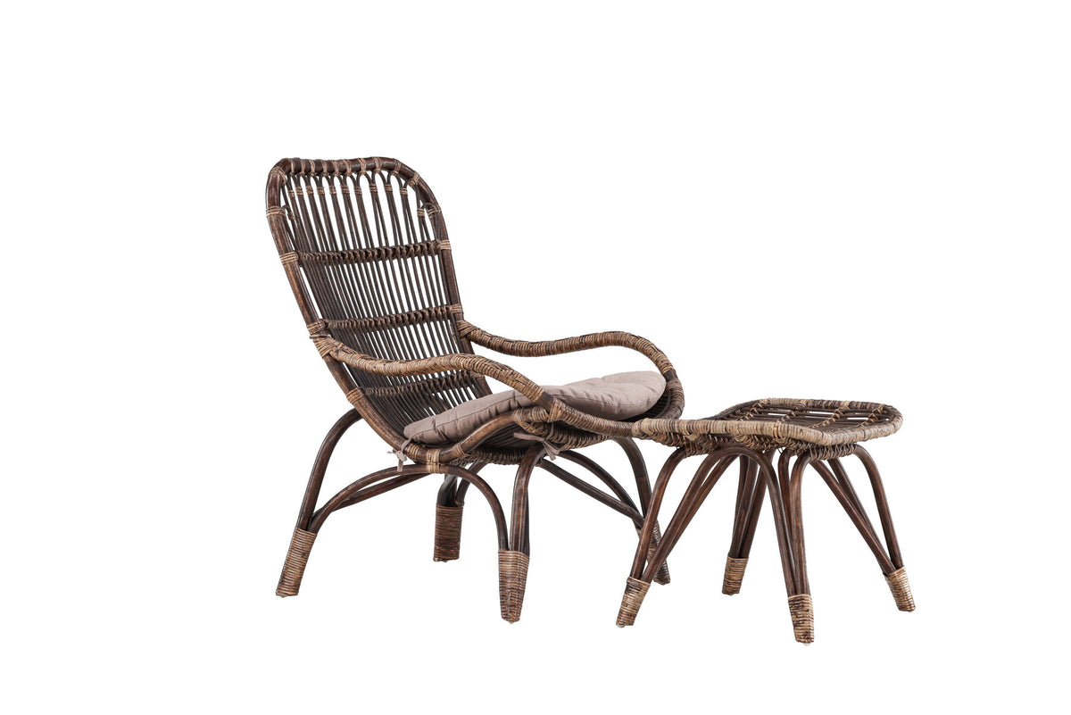 Ella Lounge Stuhl in Dark Walnut präsentiert im Onlineshop von KAQTU Design AG. Outdoor-Sessel ist von Venture Home