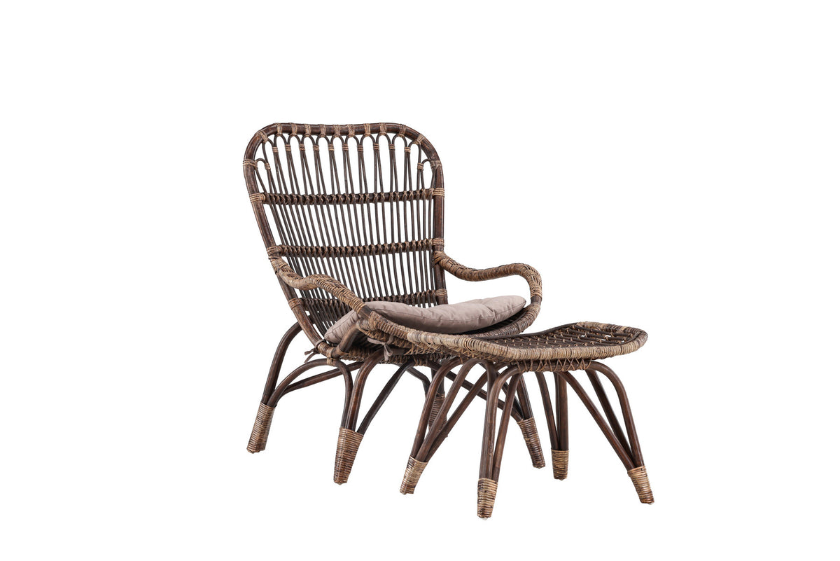 Ella Lounge Stuhl in Dark Walnut präsentiert im Onlineshop von KAQTU Design AG. Outdoor-Sessel ist von Venture Home