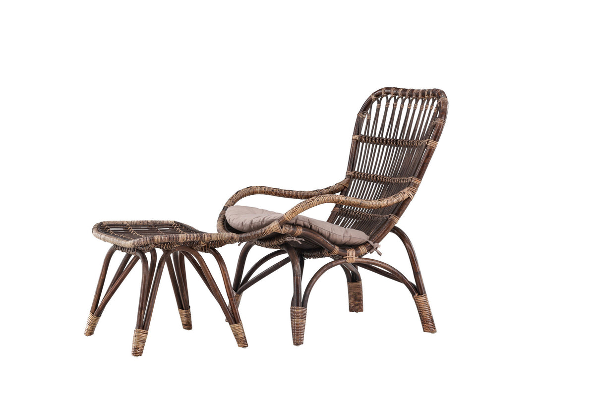 Ella Lounge Stuhl in Dark Walnut präsentiert im Onlineshop von KAQTU Design AG. Outdoor-Sessel ist von Venture Home