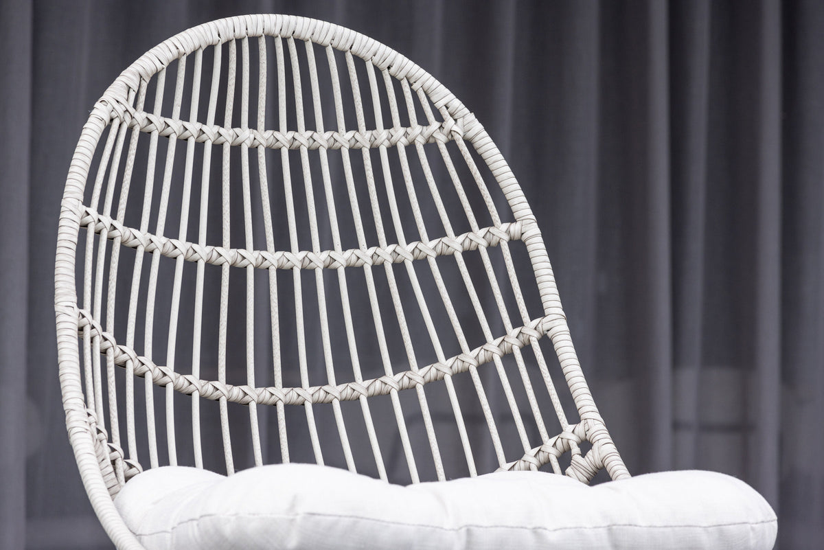 Paul Sonnenliege in Beige präsentiert im Onlineshop von KAQTU Design AG. Liegestuhl ist von Venture Home