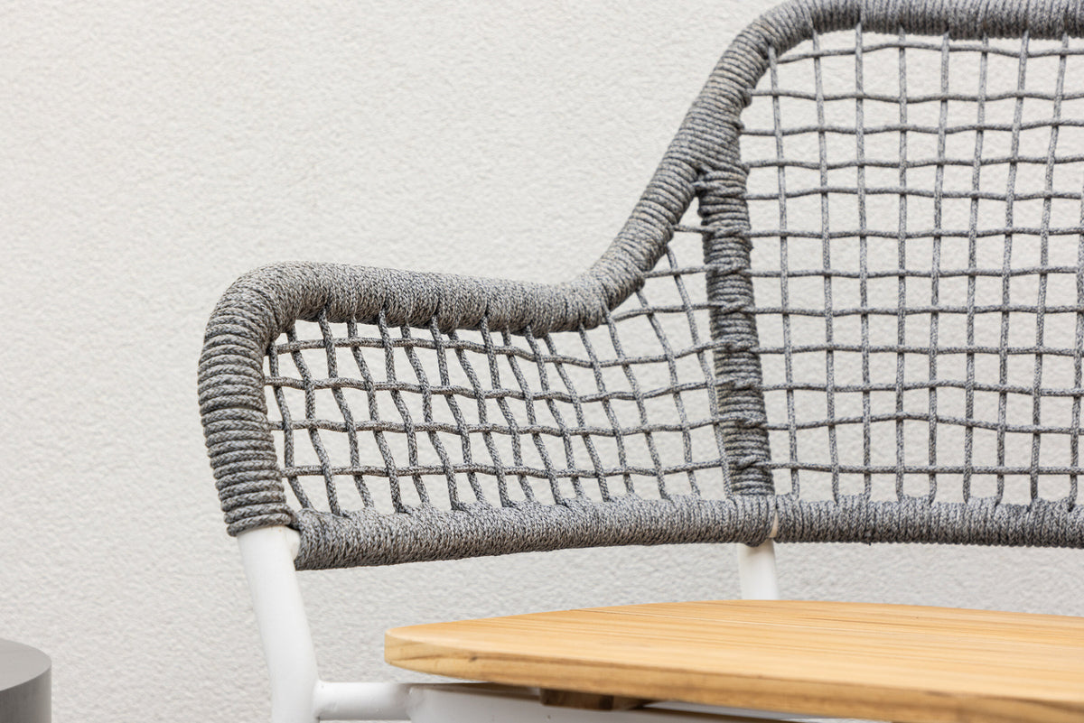 Amora Lounge Stuhl in Grau präsentiert im Onlineshop von KAQTU Design AG. Outdoor-Sessel ist von Venture Home