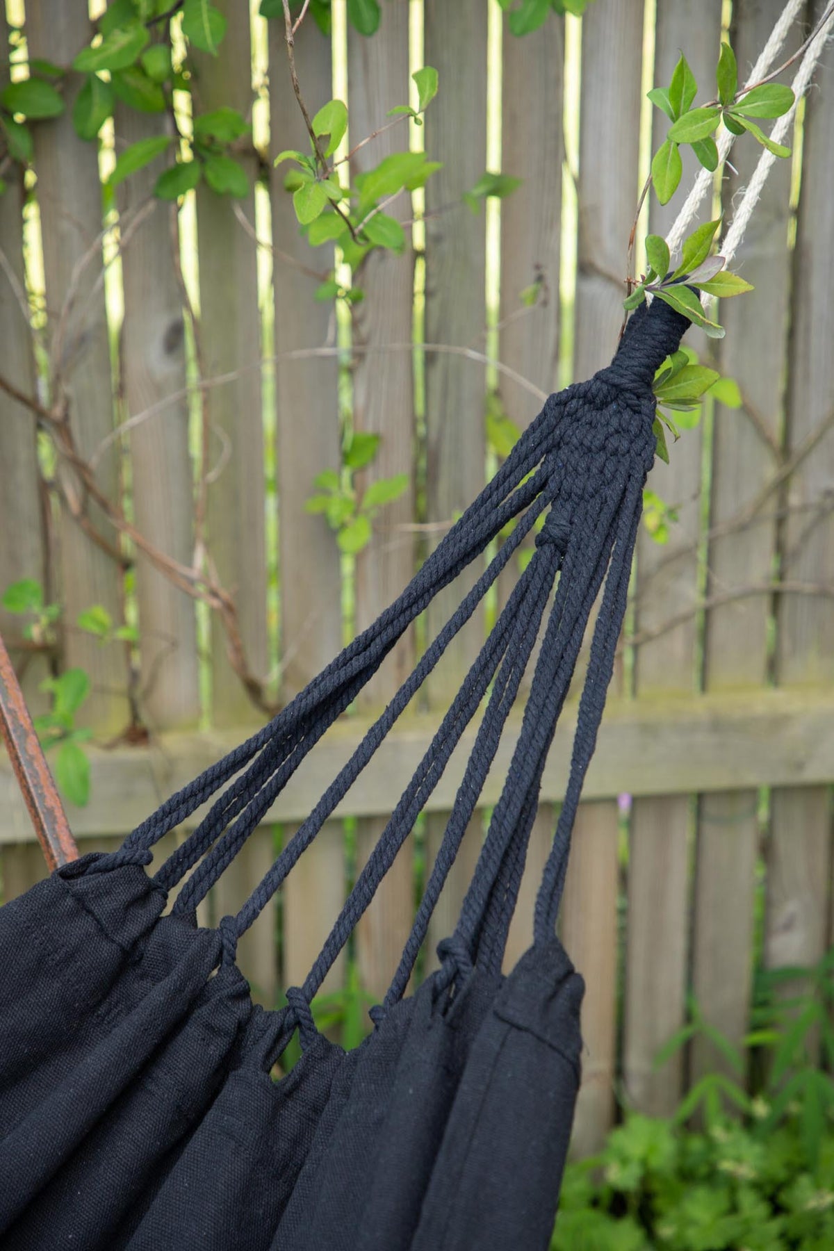 Marbella Hängematte in Schwarz präsentiert im Onlineshop von KAQTU Design AG. Hängematte ist von Venture Home
