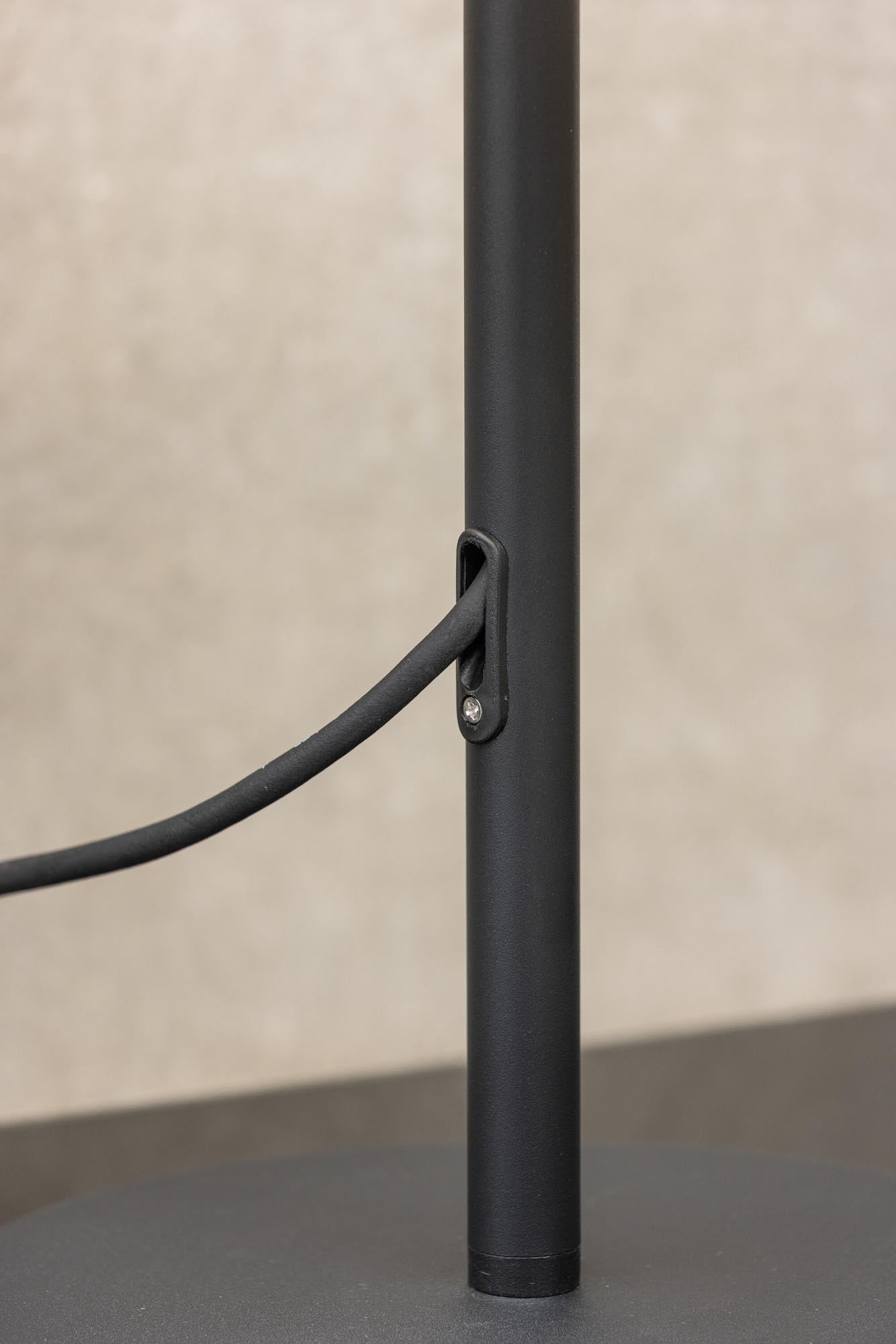 Moris Tischleuchte: Elegante Akzentbeleuchtung für Ihr Zuhause.