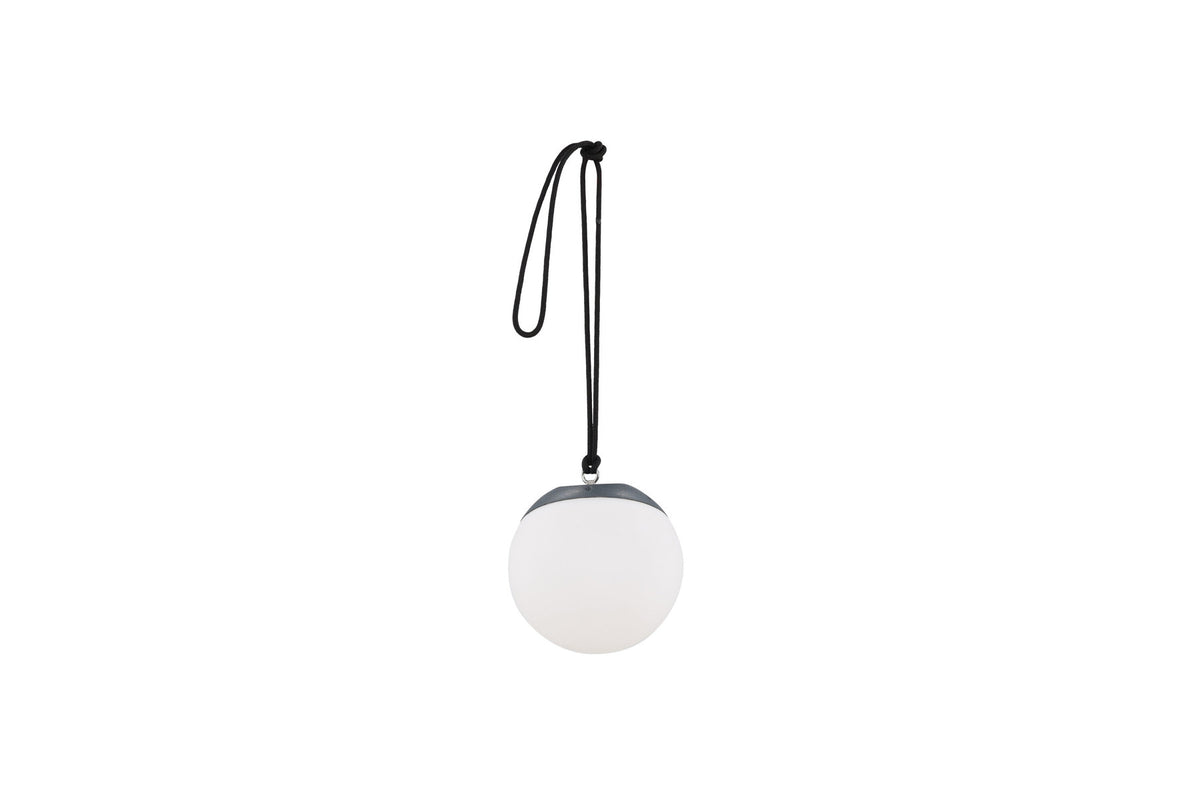 Doris Pendelleuchte in Schwarz-Weiss präsentiert im Onlineshop von KAQTU Design AG. Pendelleuchte ist von Venture Home