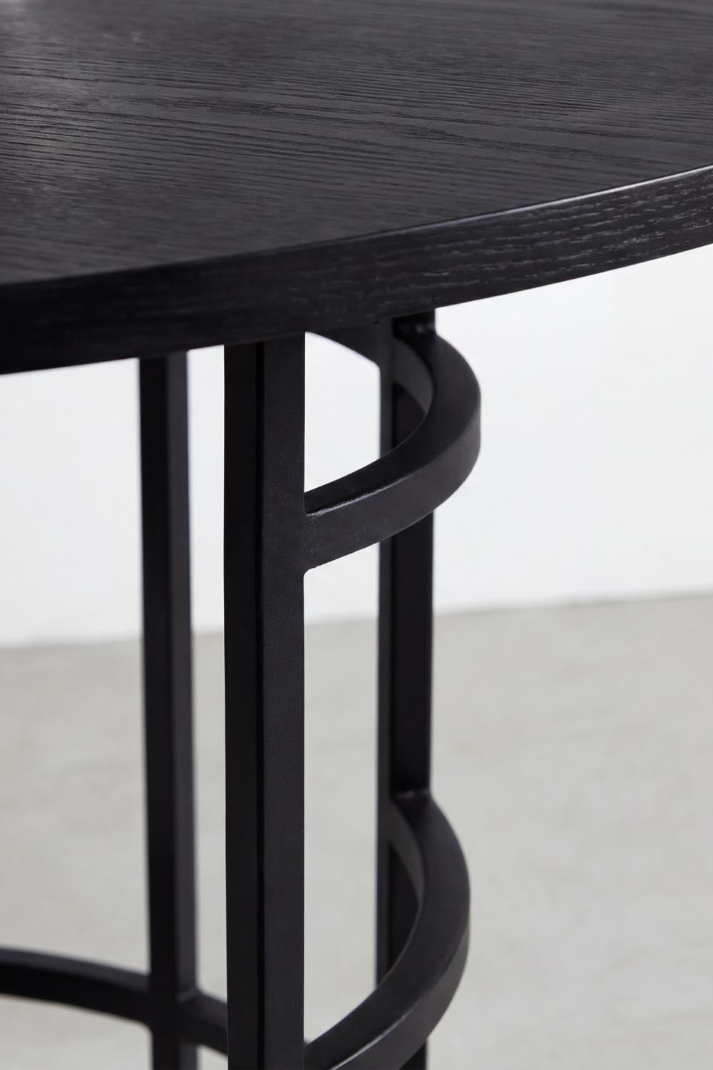 Copenhagen Round Esstisch in Schwarz präsentiert im Onlineshop von KAQTU Design AG. Gartentisch ist von Venture Home