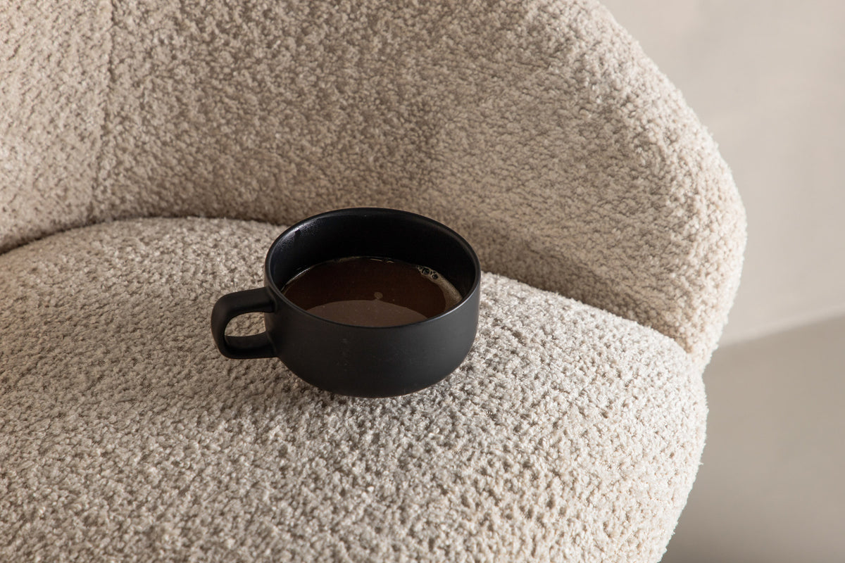 Velvet Barstuhl in Weiss präsentiert im Onlineshop von KAQTU Design AG. Barstuhl ist von Venture Home