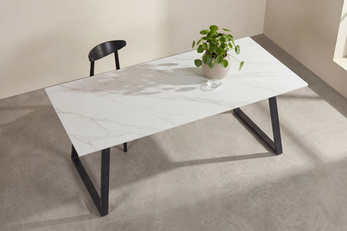 Estelle Rechteckiger Esstisch in Weiss präsentiert im Onlineshop von KAQTU Design AG. Esstisch ist von Venture Home