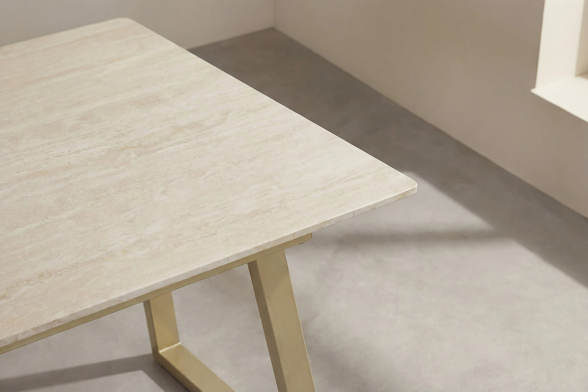 Estelle Rechteckiger Esstisch in Beige präsentiert im Onlineshop von KAQTU Design AG. Esstisch ist von Venture Home