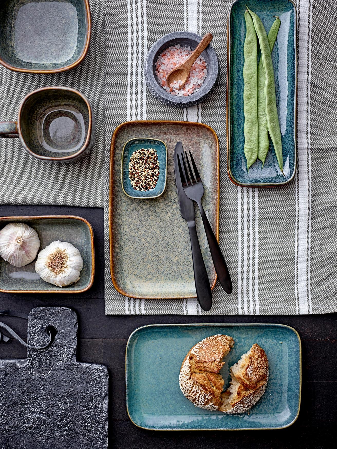 Aime Becher, grün, Steingut: stilvoller Genuss von Bloomingville.