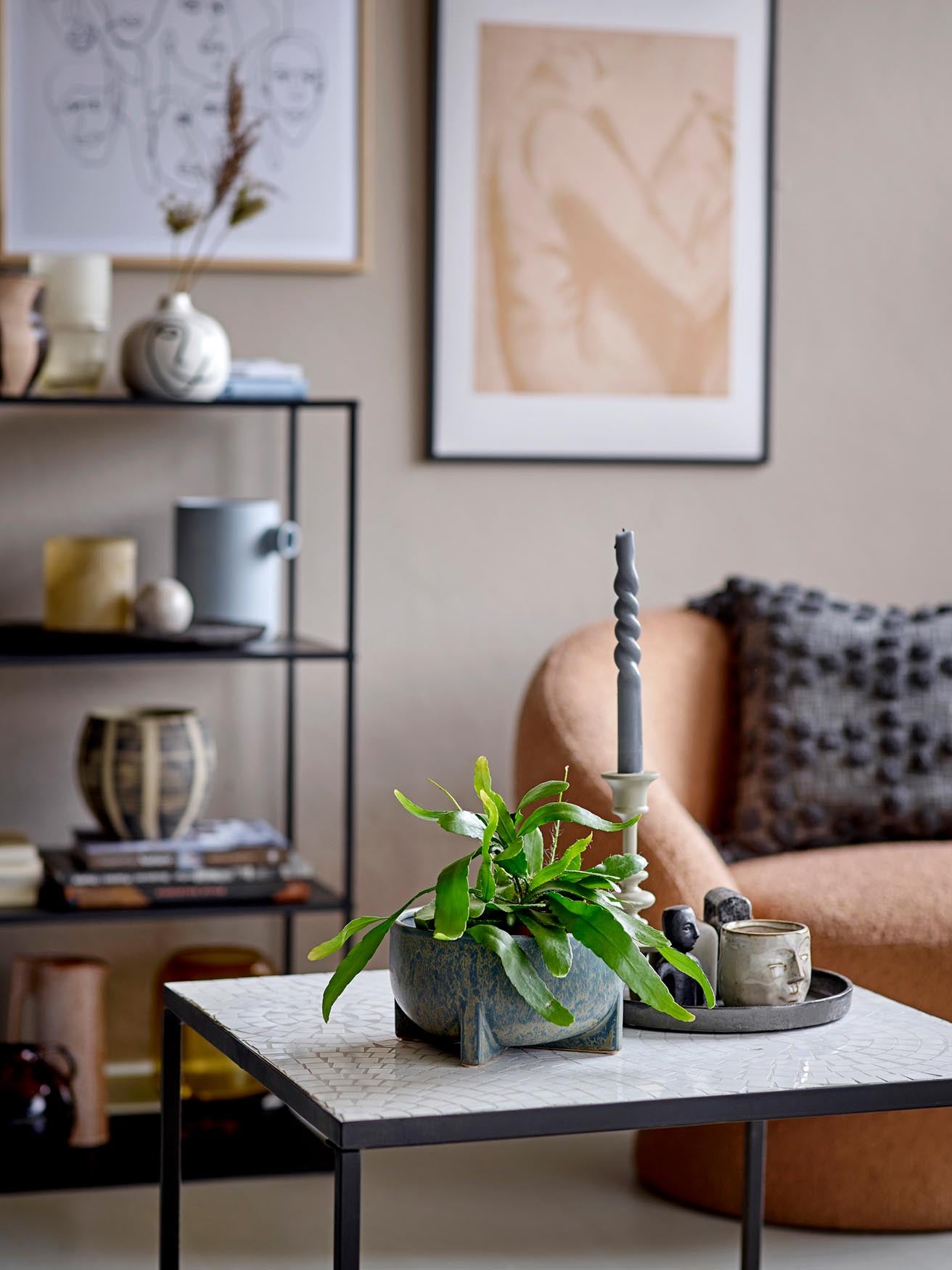 Elegantes Adiva Kissen in Grau aus Baumwolle von Bloomingville.