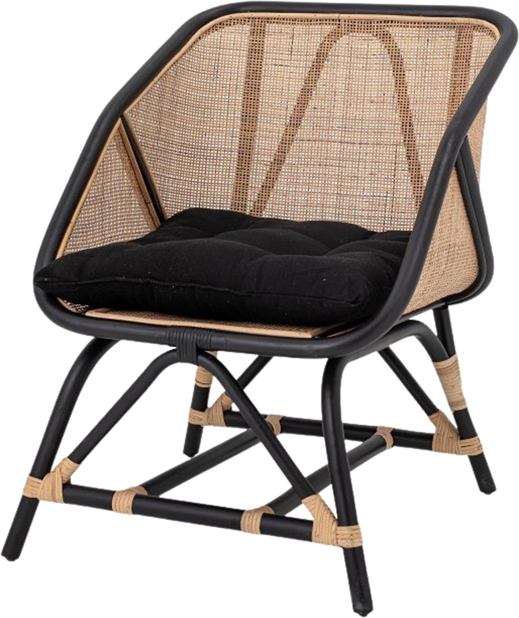 Moderner Loungesessel aus schwarzem Rattan von Bloomingville, perfekt für ein stilvolles und komfortables Ambiente.