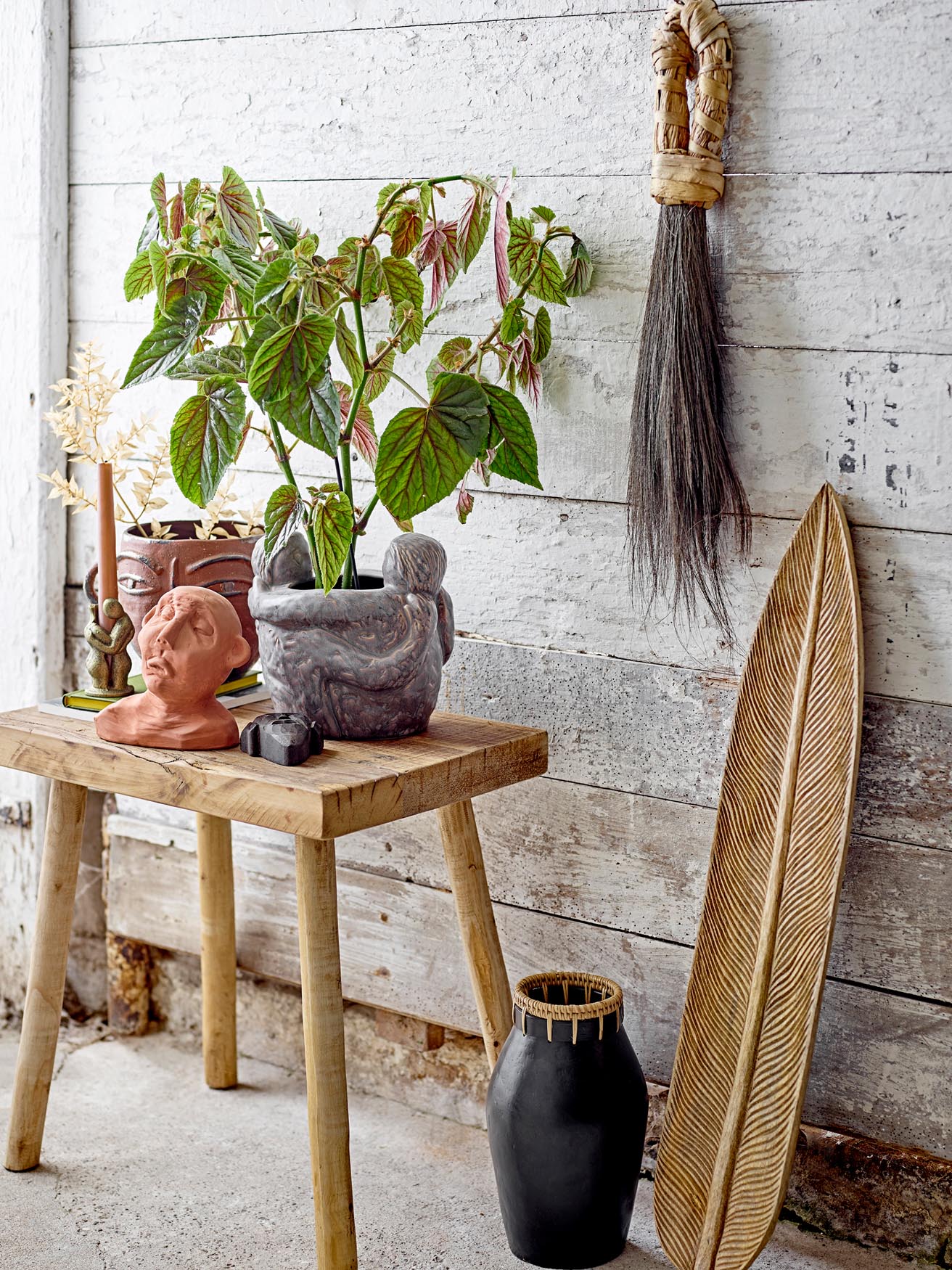 Elegante Tex Deko in Rot-Terrakotta von Bloomingville, stilvoll & langlebig.