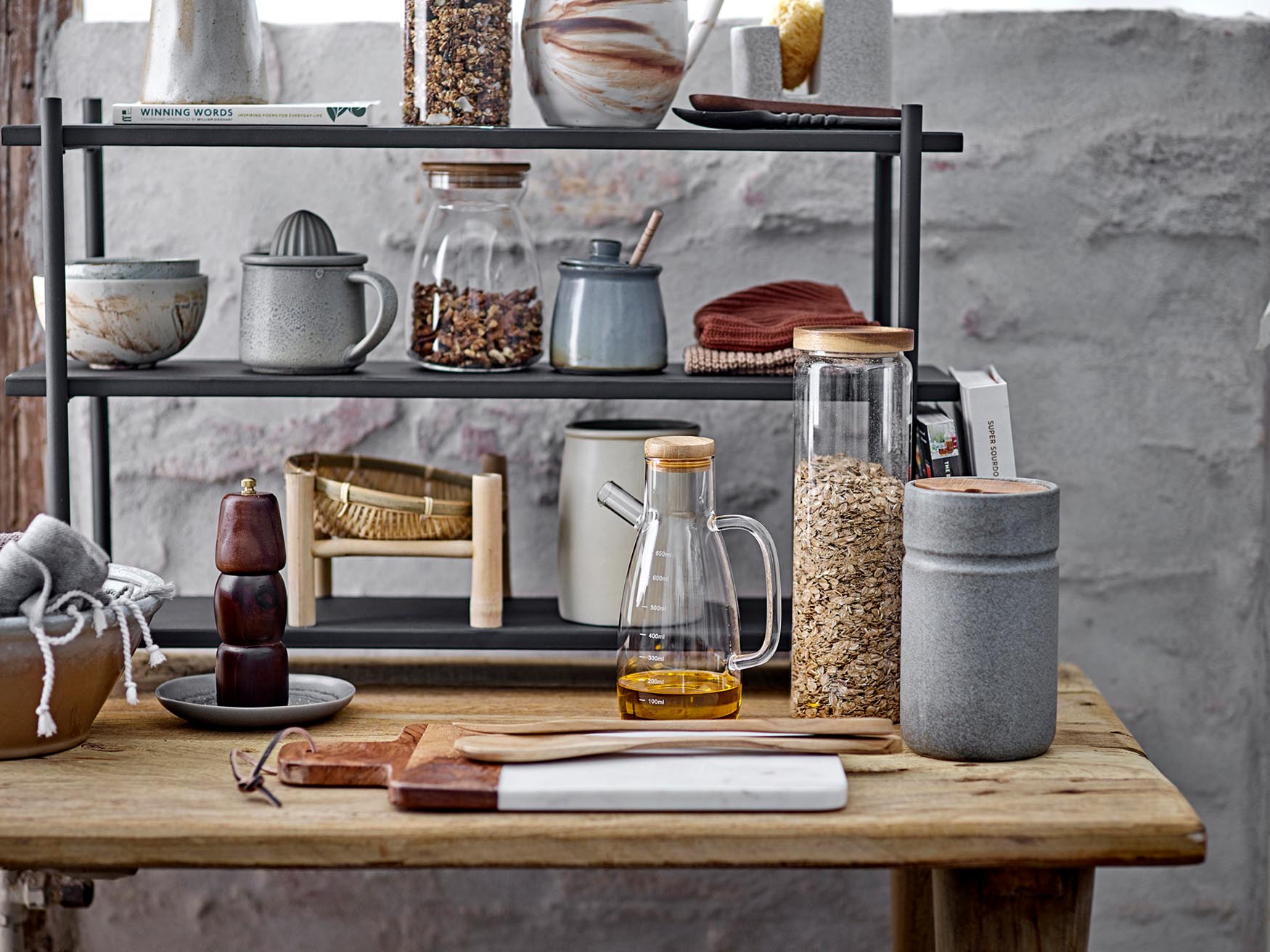 Rustikale Bloomingville Schale aus braunem Steingut für stilvolles Ambiente.