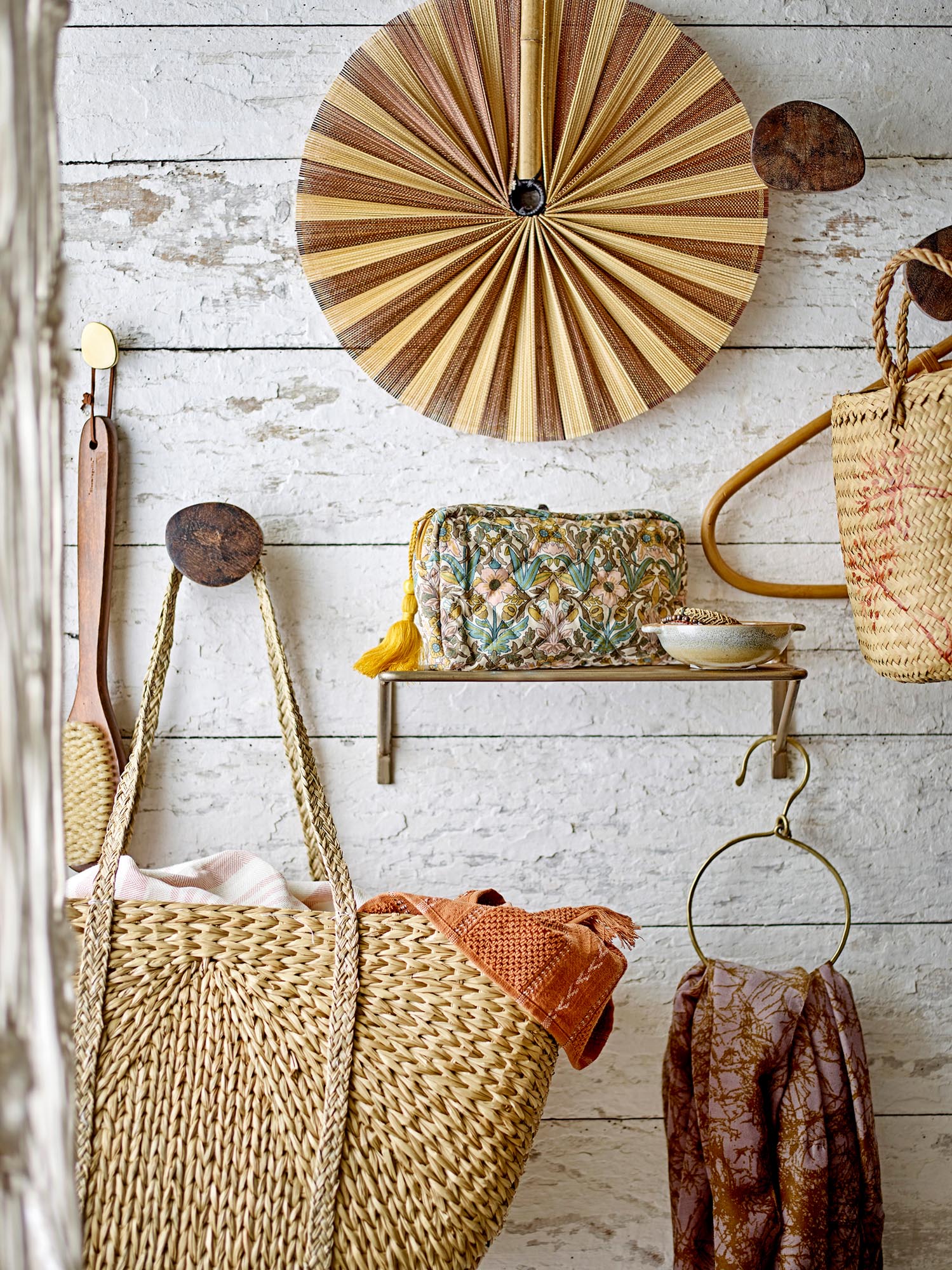 Eleganter Messinghaken von Bloomingville, ideal für stilvolle Aufbewahrung und Dekoration in jedem Raum.