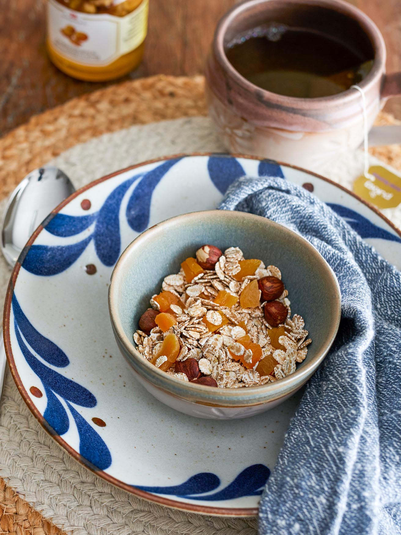 Rustikale Aster Schale aus braunem Steingut von Creative Collection.