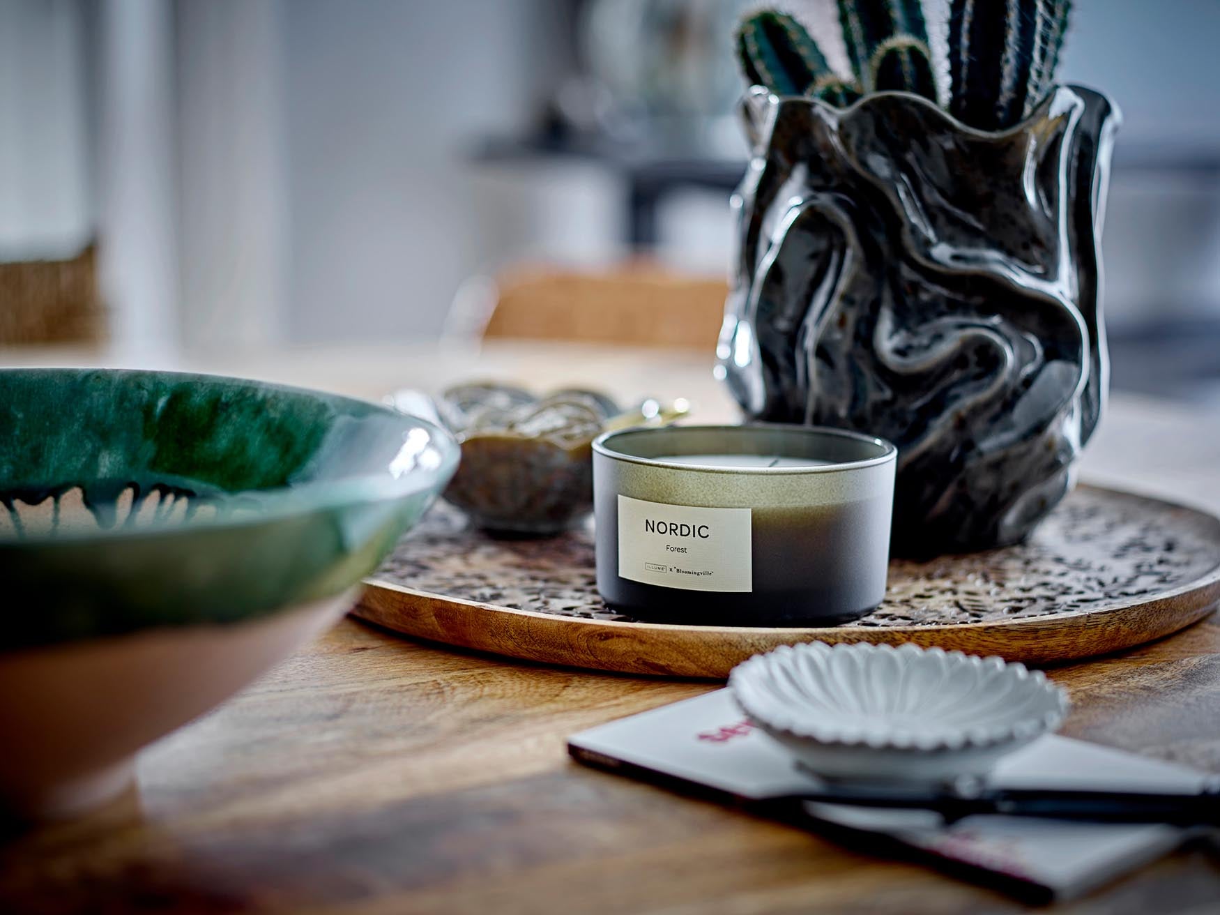 Moez Schale in Grün: Hochwertiges Steingut von Bloomingville.