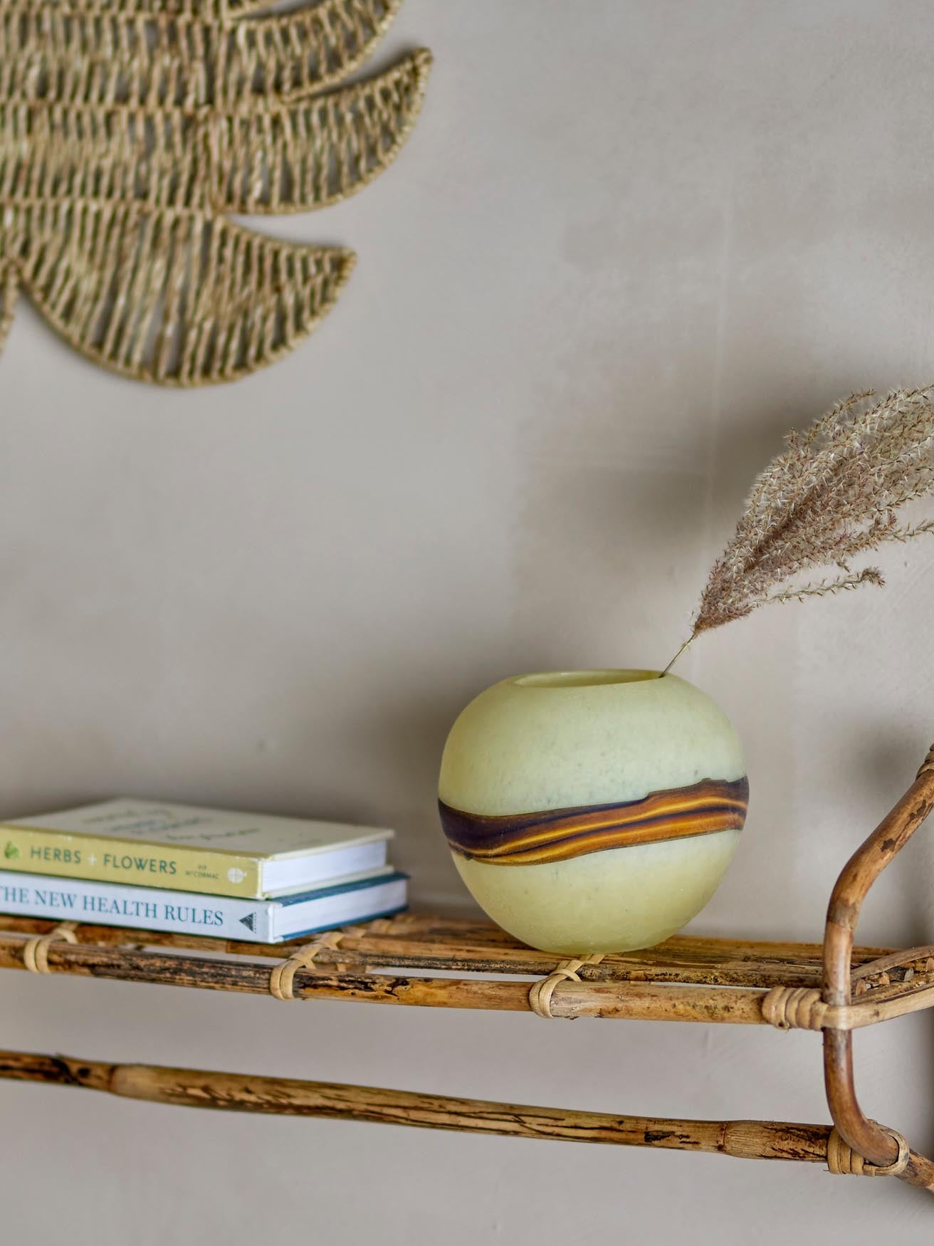 Eleganter Glas-Teelichthalter von Creative Collection in Naturtönen.