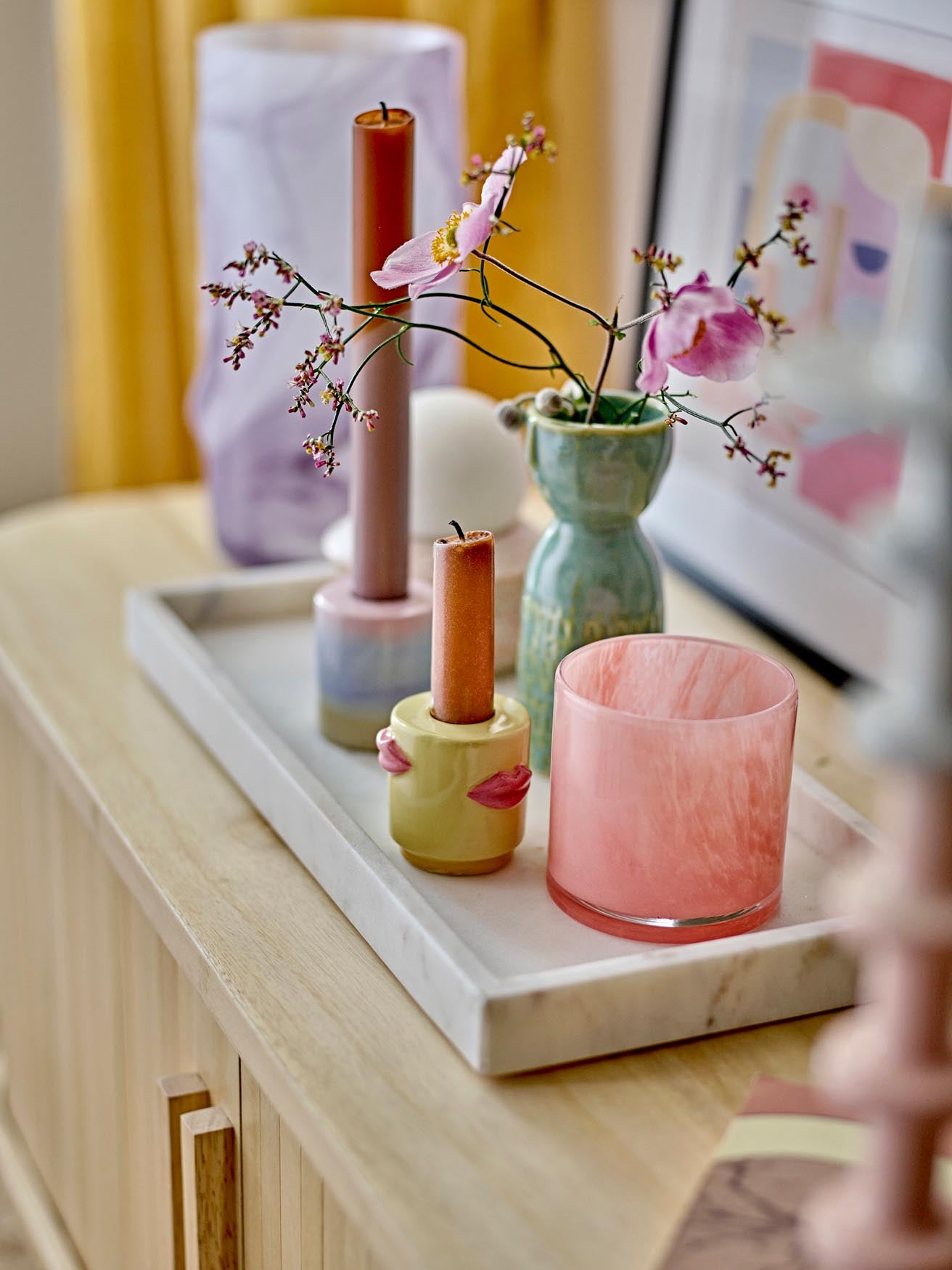 Dip Dye Kerze, Violett, Parafin in Purple präsentiert im Onlineshop von KAQTU Design AG. Kerzen ist von Bloomingville