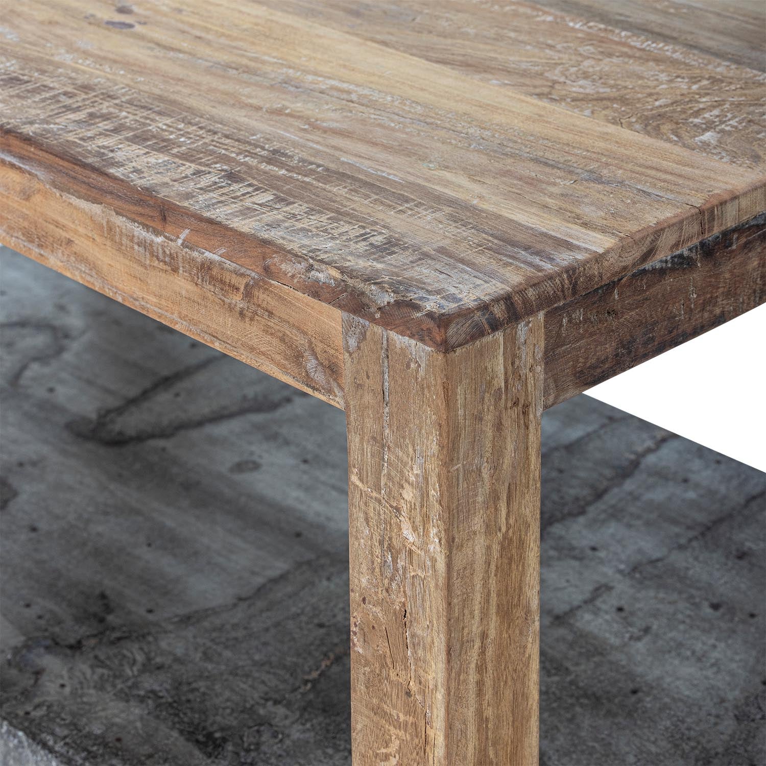 Das Reuben Bücherregal aus recyceltem Holz in Braun von Creative Collection bietet nachhaltigen Stil für Ihr Zuhause.