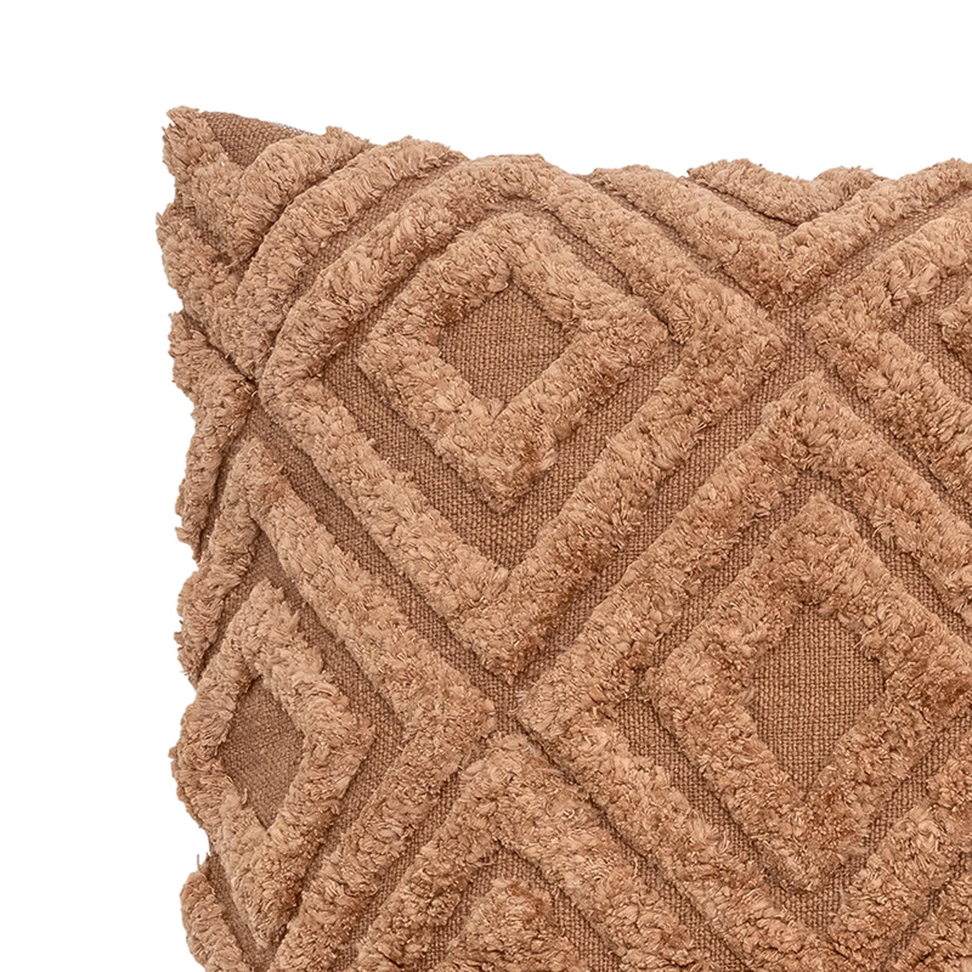 Verleihen Sie Ihrem Zuhause mit dem eleganten Aprilia Kissen von Bloomingville in Braun einen Hauch von Stil und Komfort. Ideal für jeden Wohnraum.