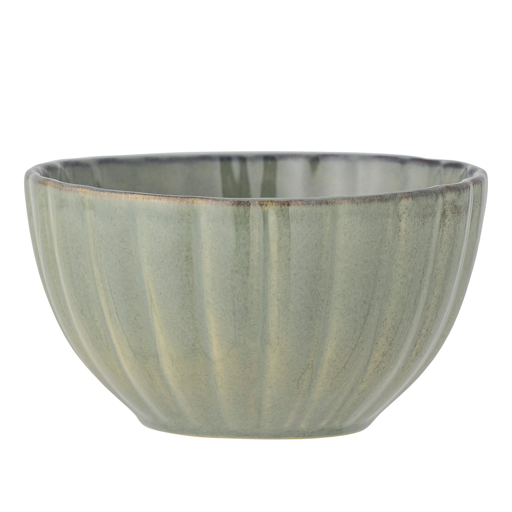 Die Latina Schale in Grün von Bloomingville vereint stilvolles Design und Funktionalität. Ideal für jede Tischdekoration und vielseitig einsetzbar.