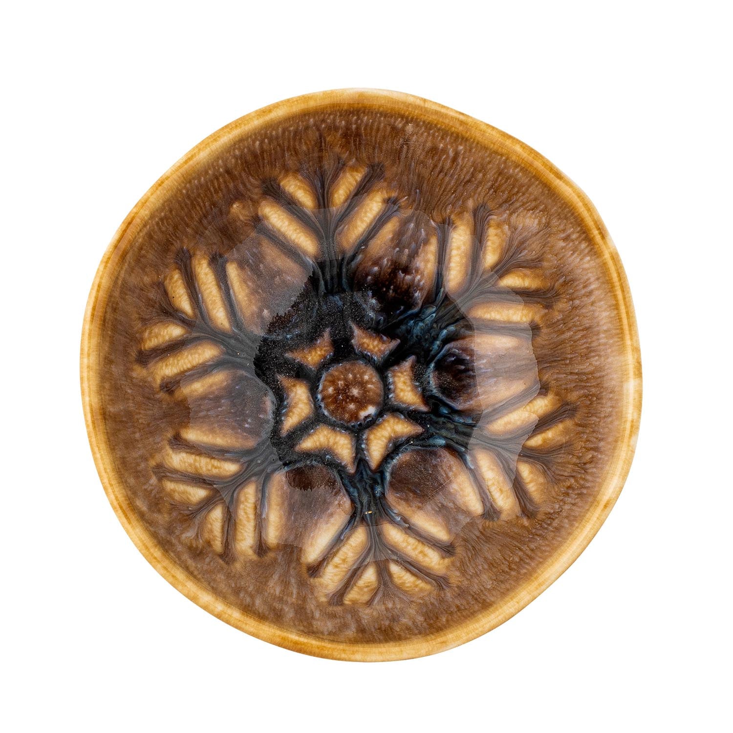 Die Acco Schale von Bloomingville, gefertigt aus braunem Steingut, überzeugt durch ihr schlichtes Design und ihre praktische Vielseitigkeit.