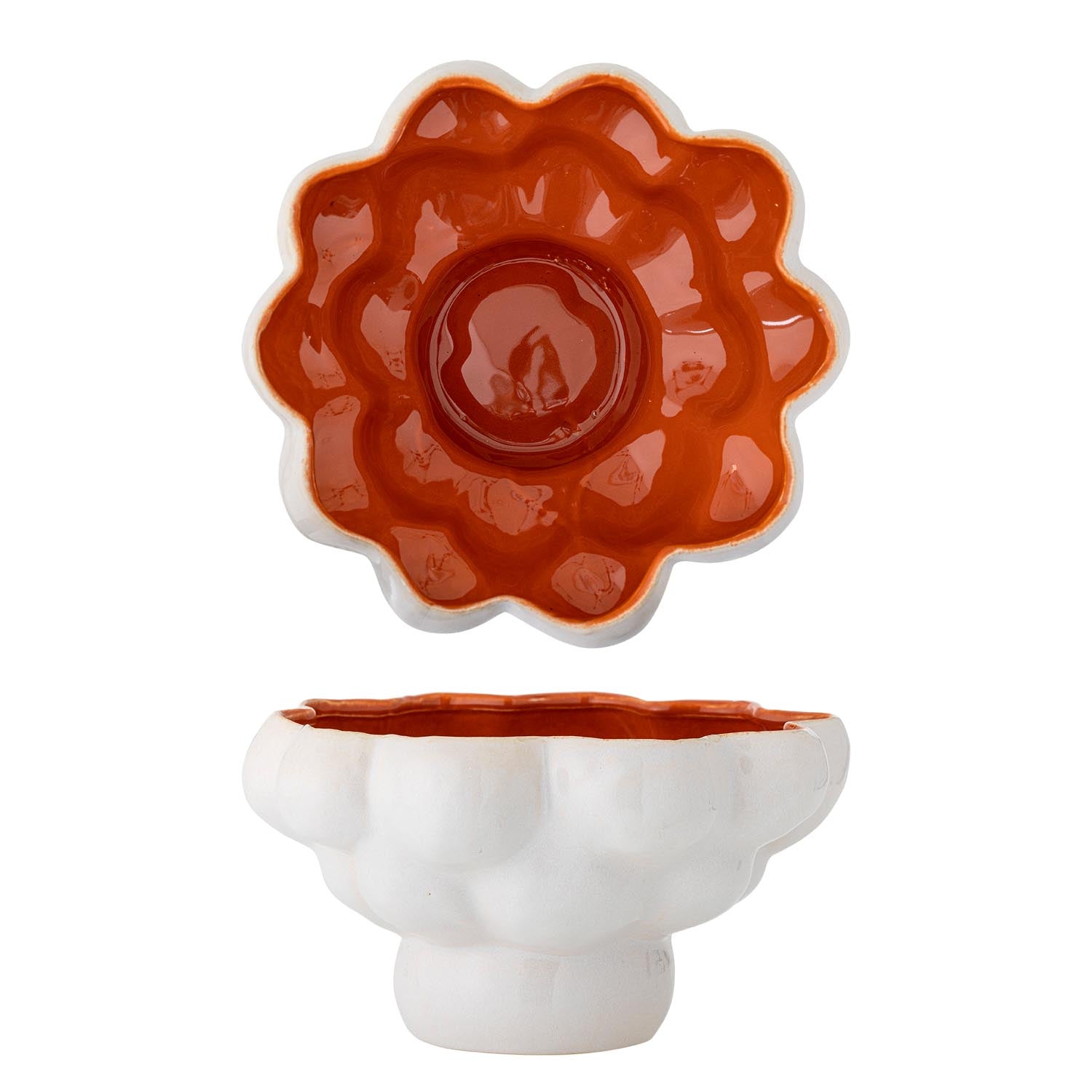 Elegante Valkyrie Schale aus weissem Steingut von Bloomingville: robust, stilvoll, vielseitig einsetzbar, mit einzigartiger Textur.