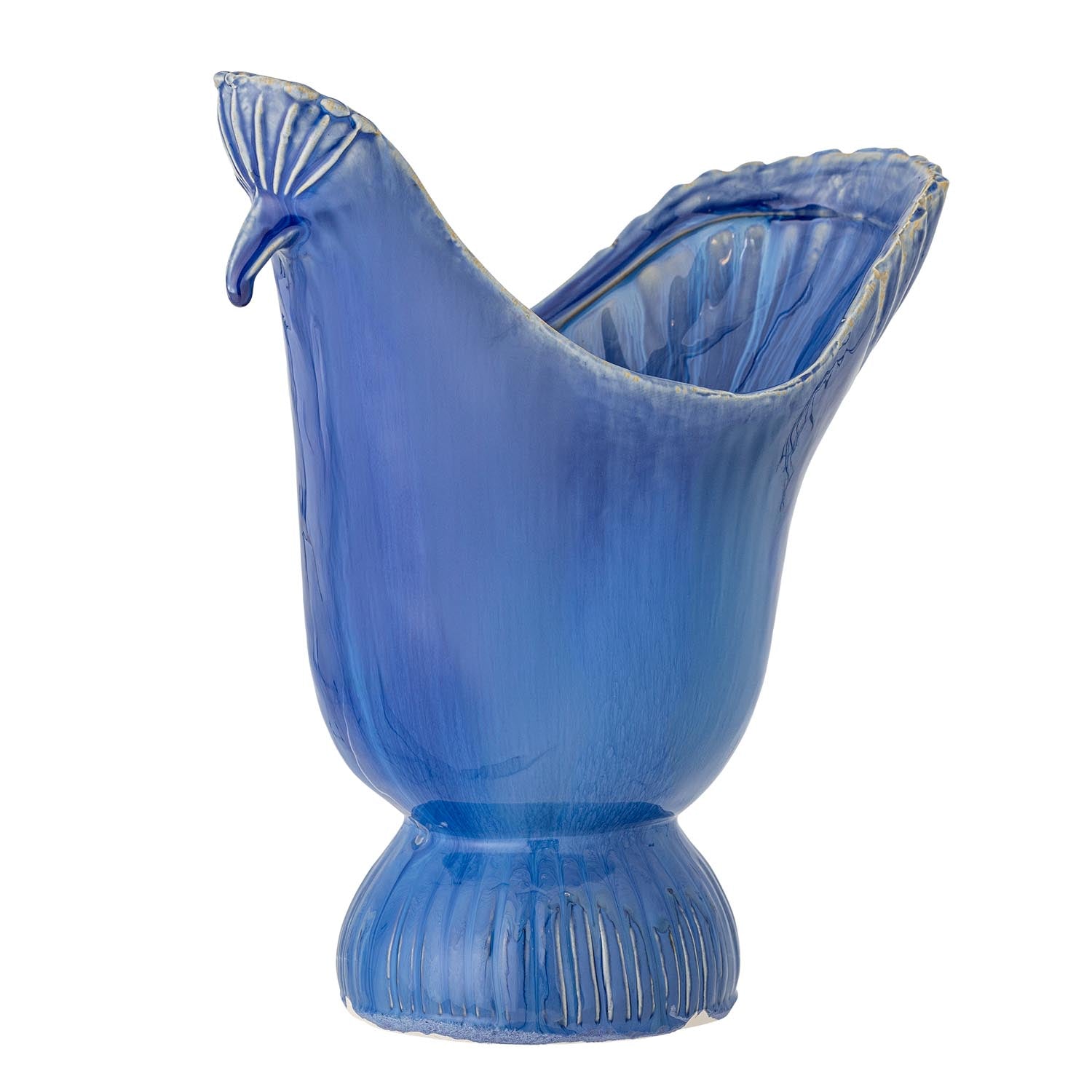 Die Wylie Vase in Blau aus Steingut von Creative Collection überzeugt mit stilvollem Design und erstklassiger Qualität.