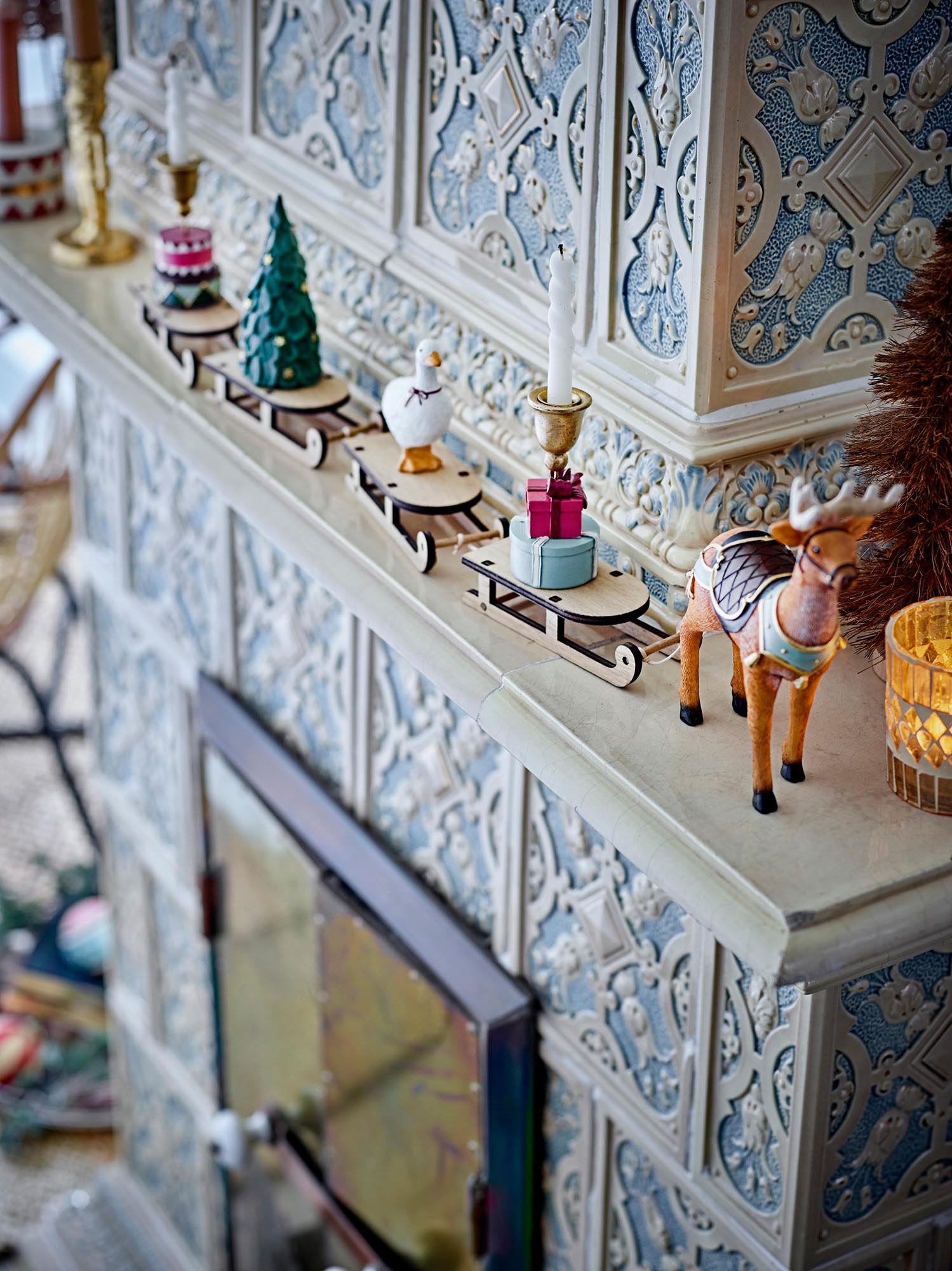 Die Dasher Deko von Bloomingville: Ein grünes Polyresin-Meisterwerk, das Eleganz und Funktionalität vereint.