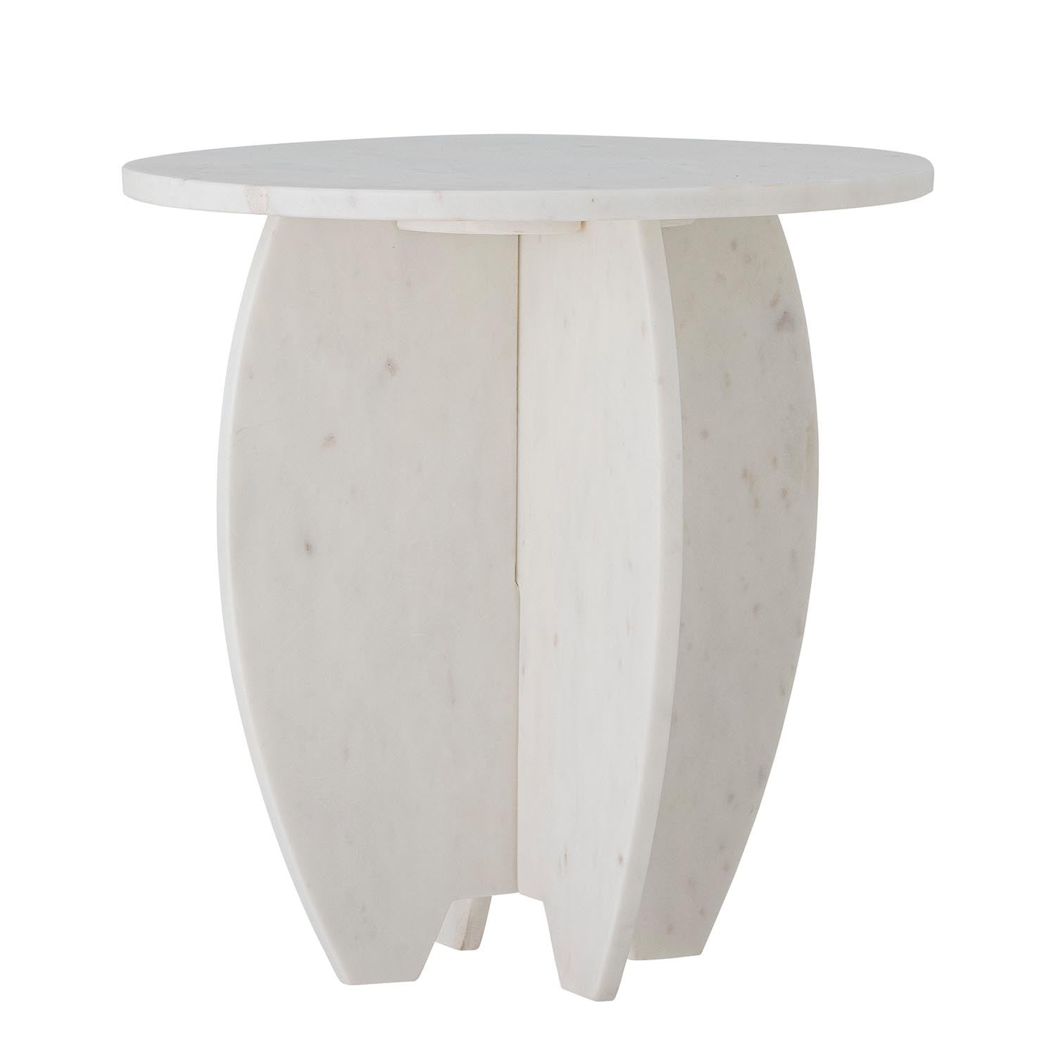 Eleganter Sendai Sockel aus weissem Marmor von Bloomingville – zeitlos, robust und ideal zur stilvollen Präsentation von Kunstwerken.