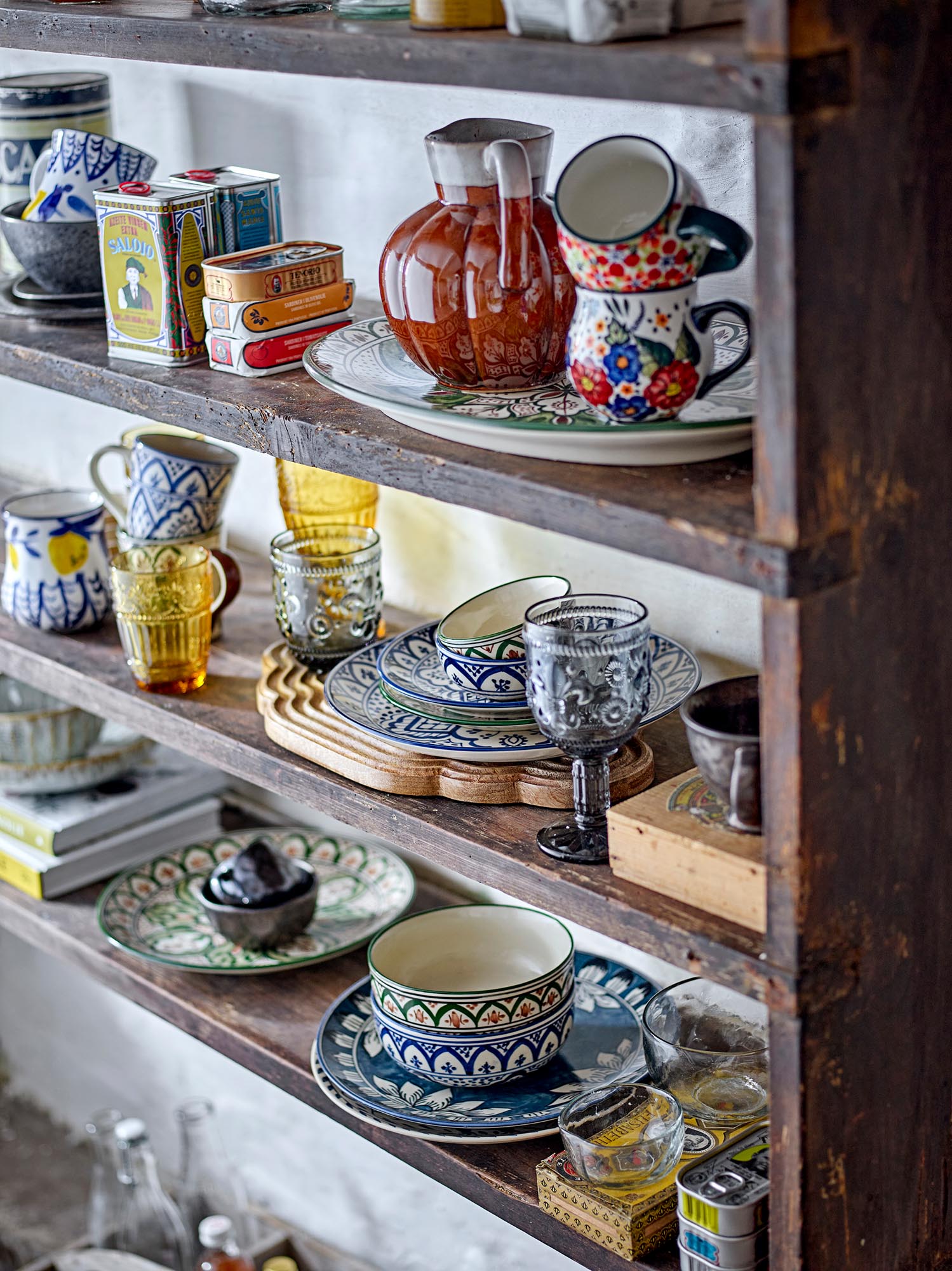 Elegante grüne Steingutschale von Creative Collection, ideal als dekoratives Highlight oder praktische Servierschale.