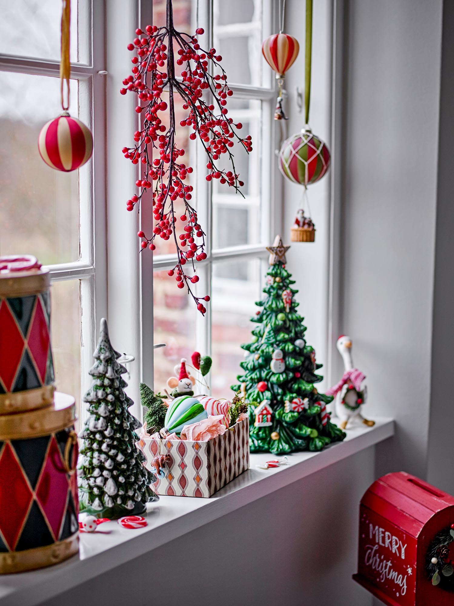 Hettie Ornament, Rot, Glas in Rot präsentiert im Onlineshop von KAQTU Design AG. Ornament ist von Bloomingville