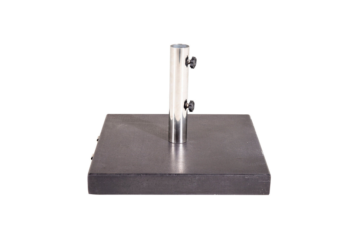 Stathera Umbrella Stone in Schwarz präsentiert im Onlineshop von KAQTU Design AG. Sonnenschirm Sockel ist von Venture Home