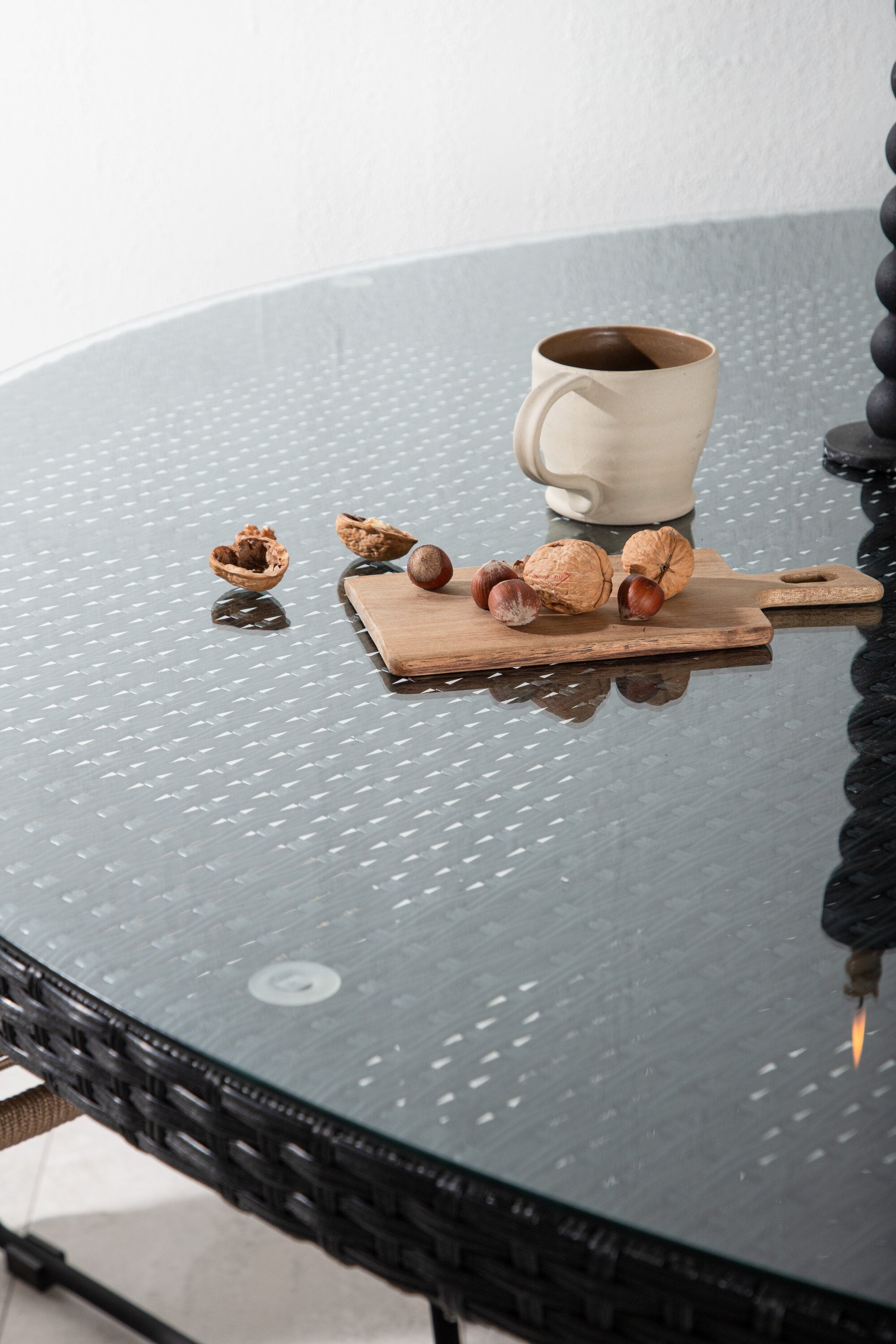 Volta Gartentisch rund in Schwarz präsentiert im Onlineshop von KAQTU Design AG. Gartentisch ist von Venture Home