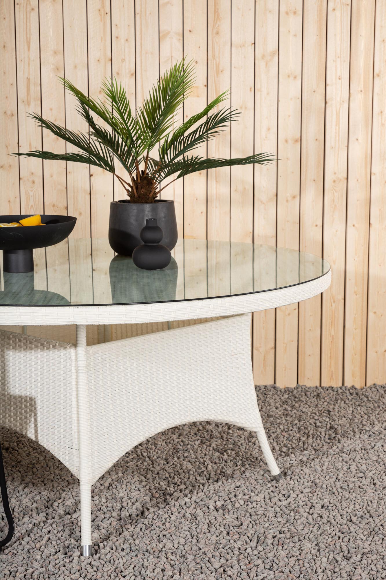 Stilvoller Volta Tisch: Runder Akzent für Ihren Aussenbereich.