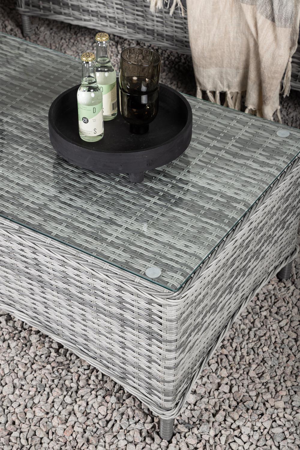 Vikelund Sofagarnitur in Grau präsentiert im Onlineshop von KAQTU Design AG. Loungeset ist von Venture Home