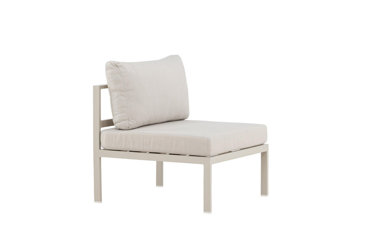 Copacabana Sofa Middle in Beige präsentiert im Onlineshop von KAQTU Design AG. Lounge Sofa ist von Venture Home