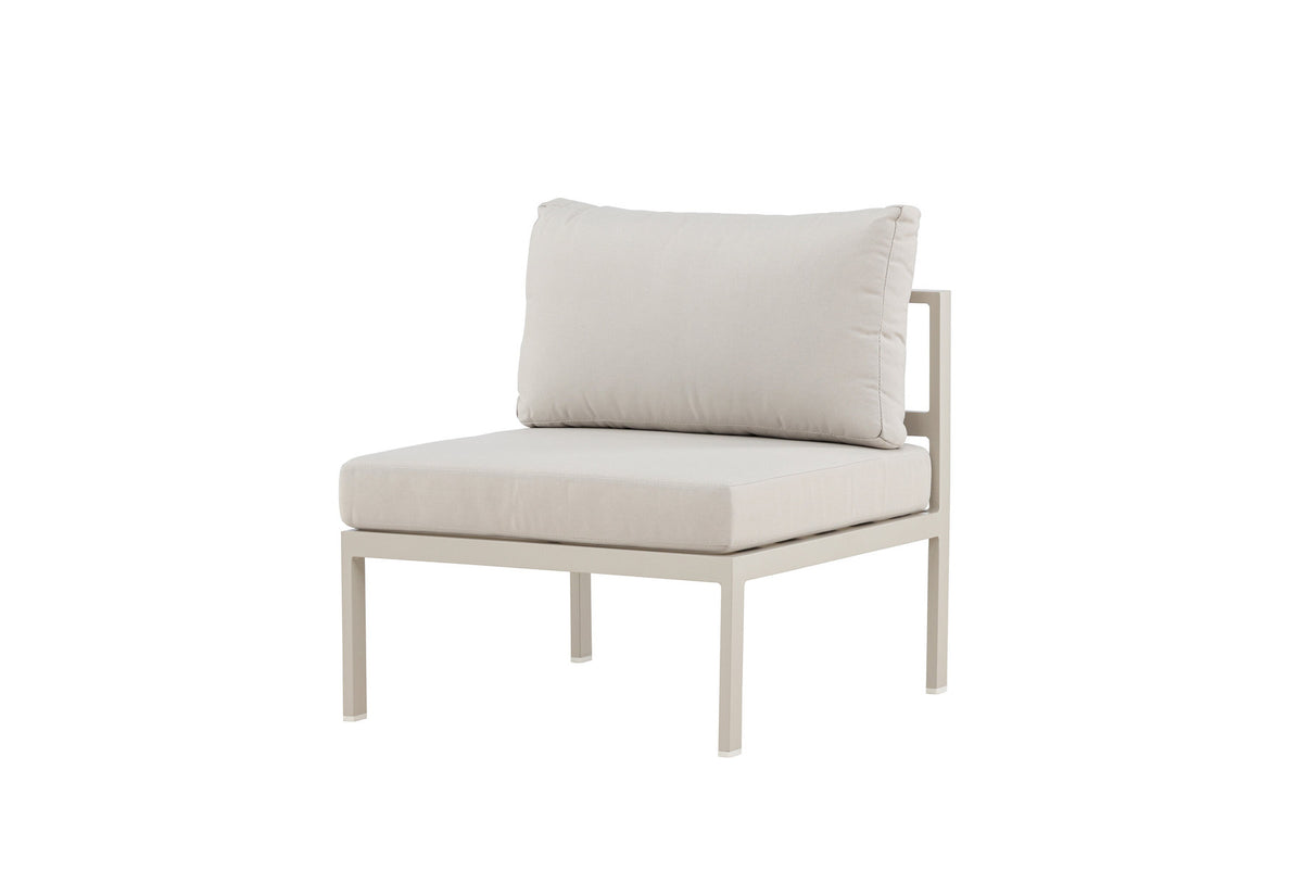 Copacabana Sofa Middle in Beige präsentiert im Onlineshop von KAQTU Design AG. Lounge Sofa ist von Venture Home