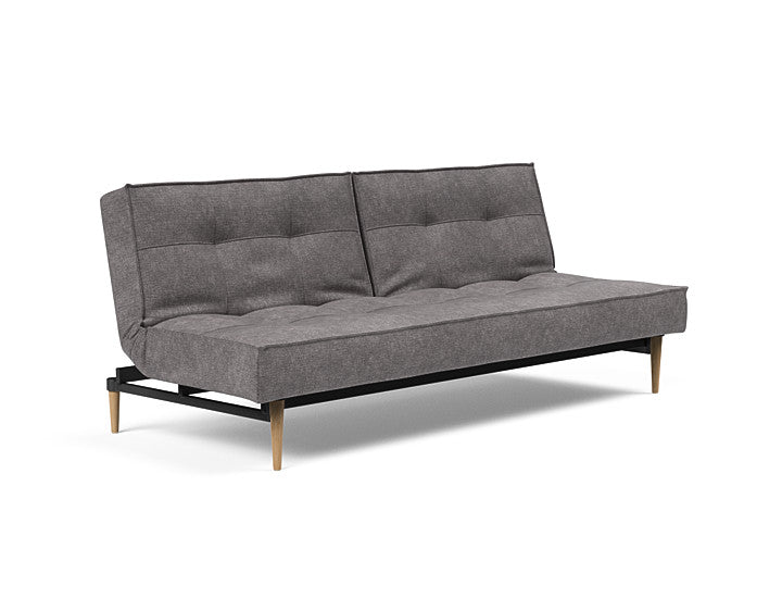 Erleben Sie das stilvolle Splitback Sofabett 115 Styletto von Innovation Living – ideal für flexible Wohnlösungen und zeitgemäßes Design.